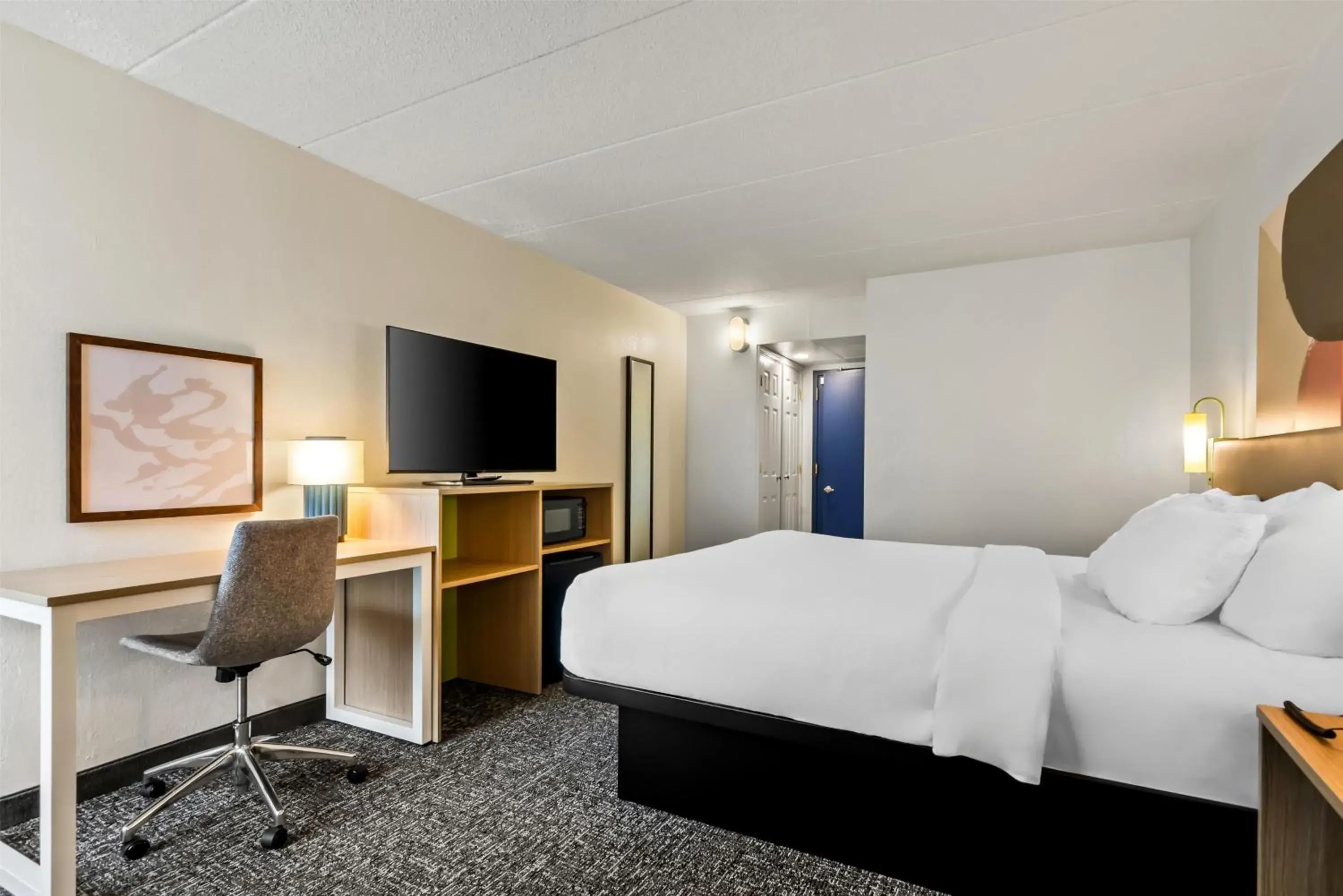 Bed in Spark by Hilton Wytheville Holston Rd I 81 Bed in Spark by Hilton Wytheville Holston Rd I 81