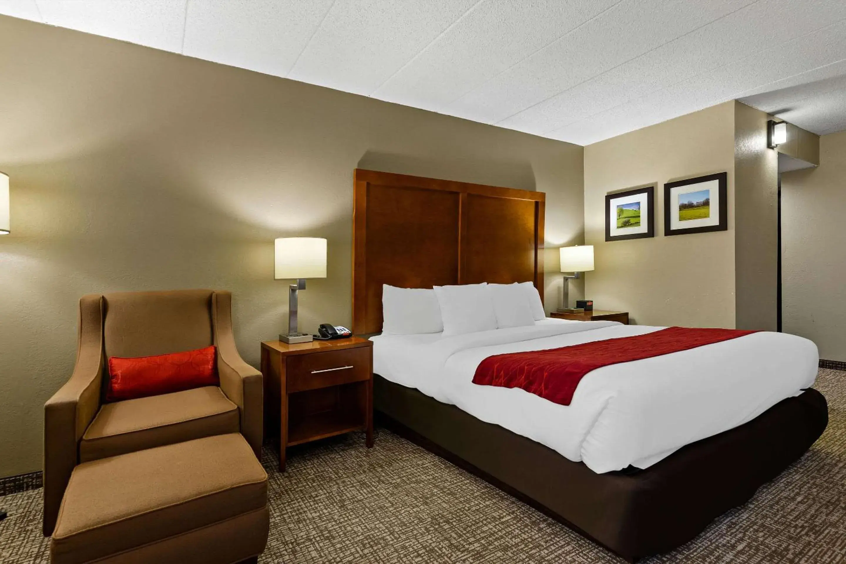 Bedroom in Comfort Inn Wytheville Bedroom in Comfort Inn Wytheville