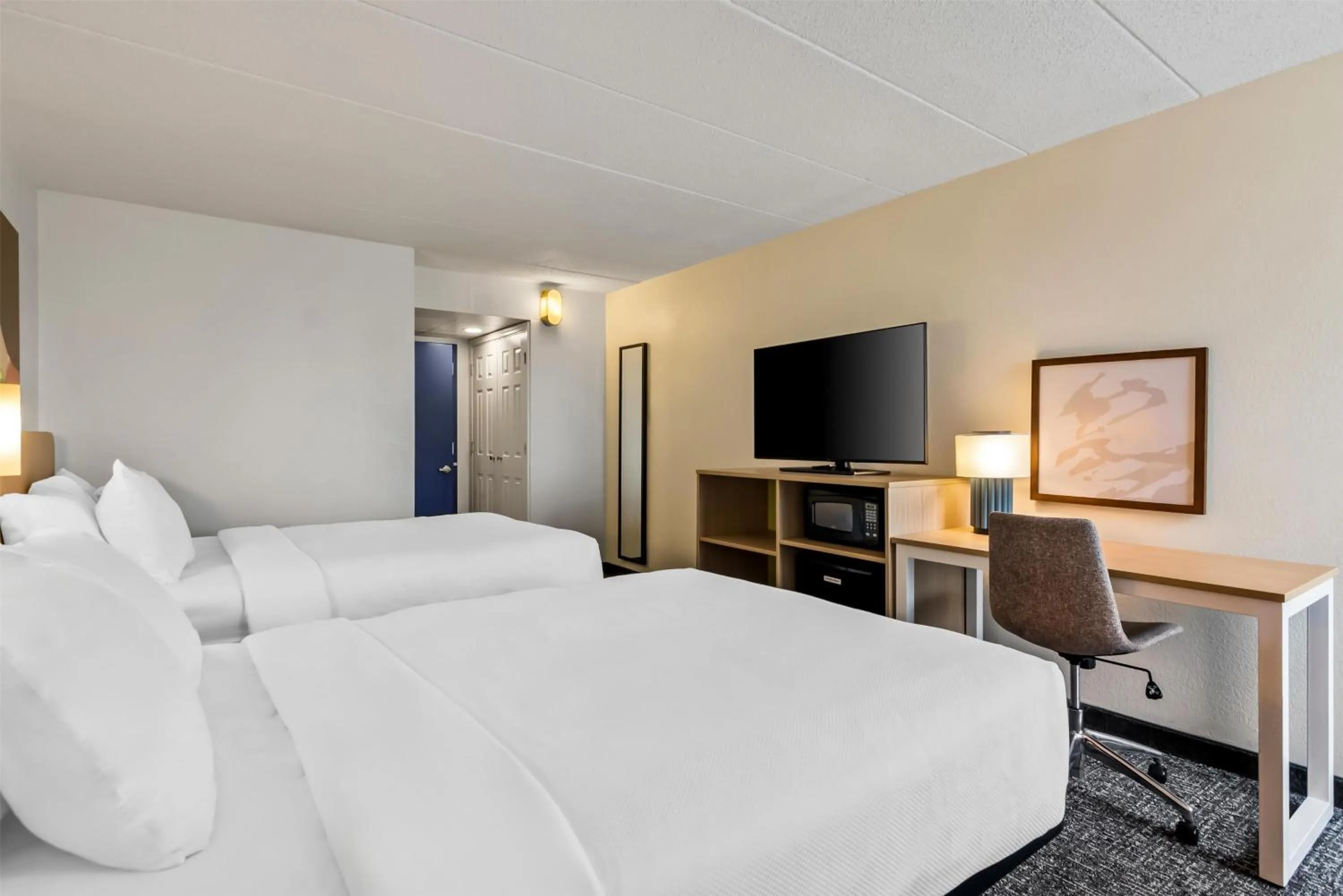 Bed in Spark by Hilton Wytheville Holston Rd I 81