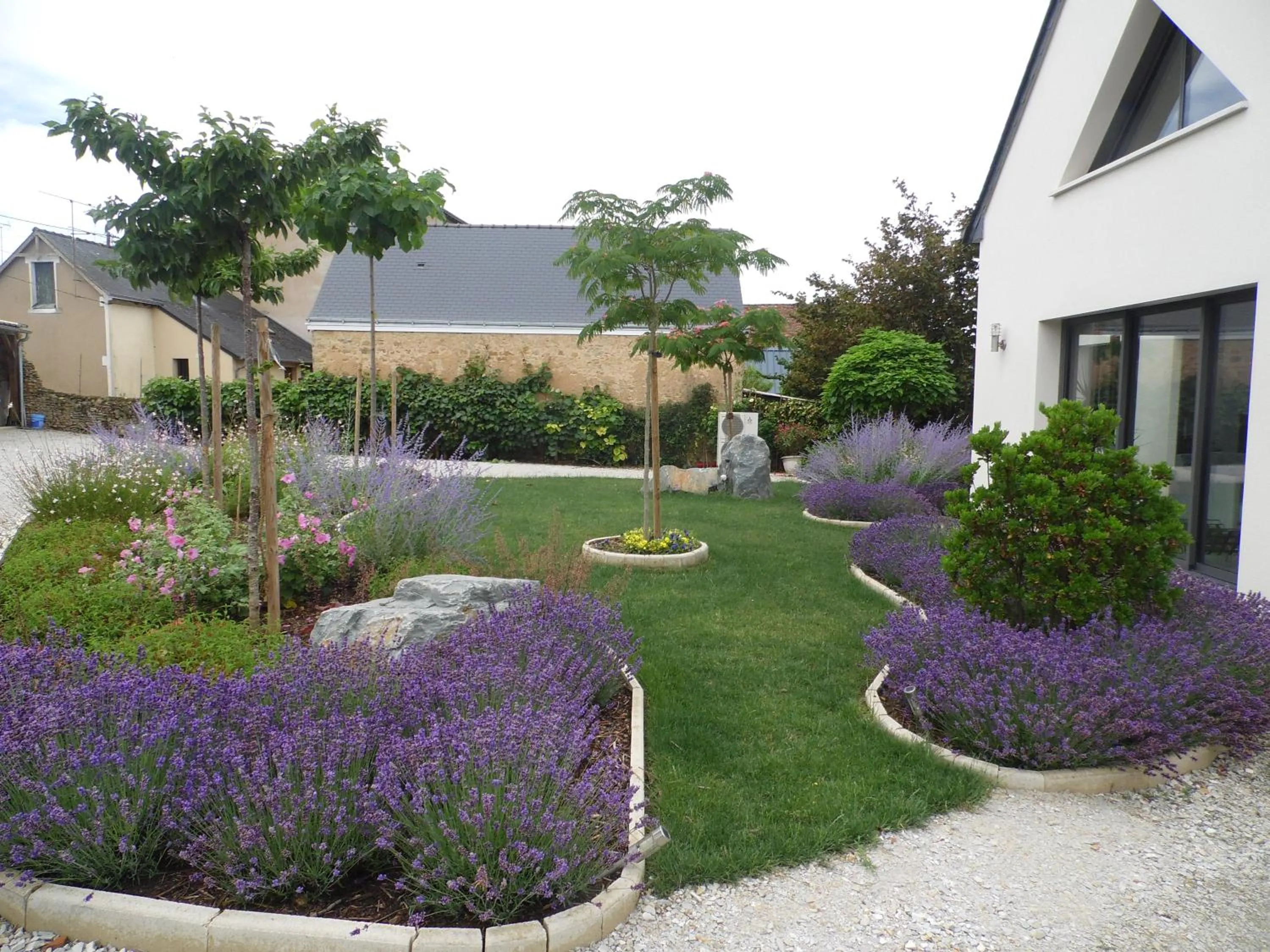 AU PARFUM DES LAVANDES