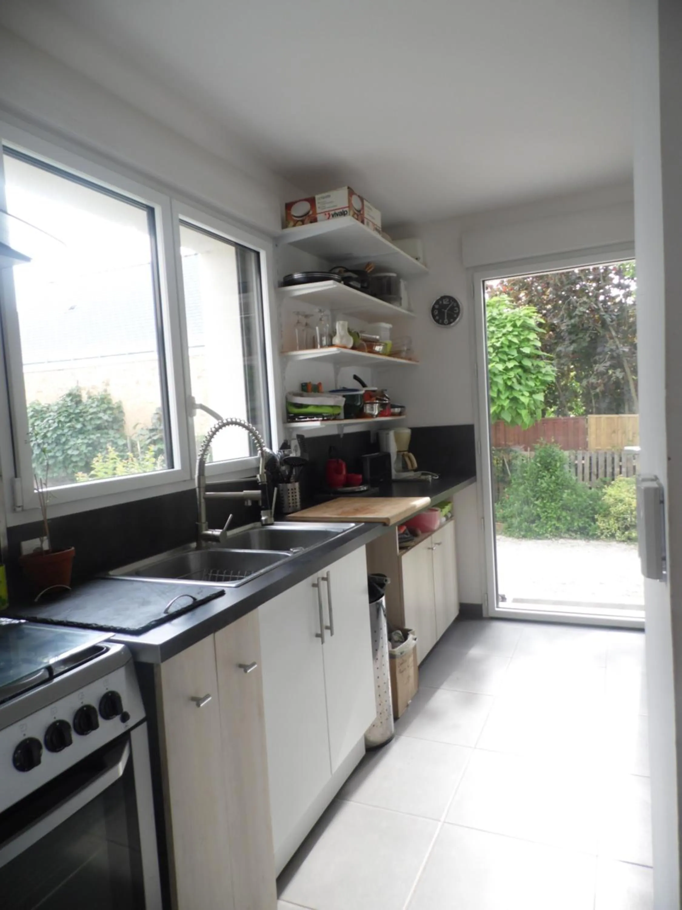 Kitchen or kitchenette in AU PARFUM DES LAVANDES