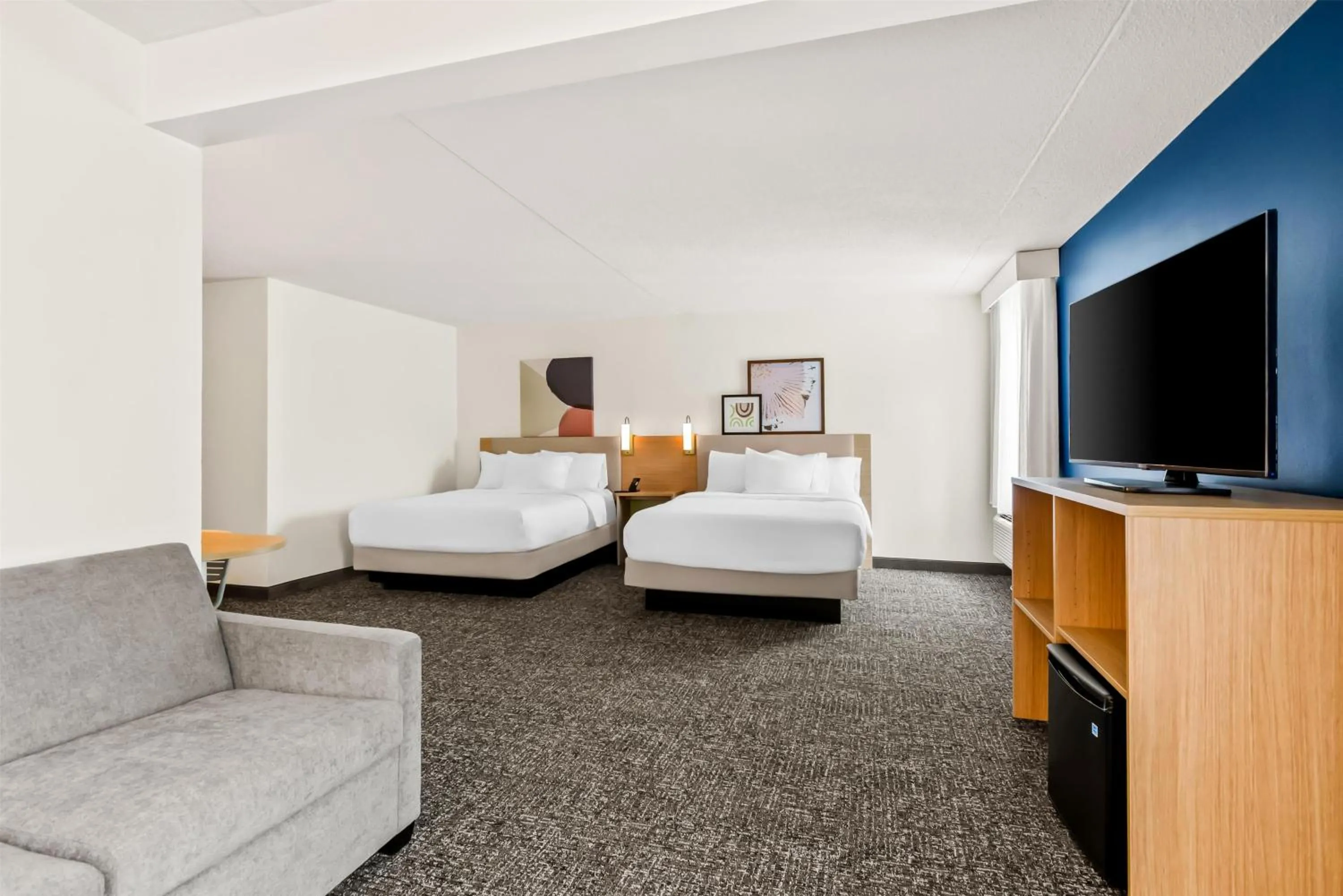Bed in Spark by Hilton Lexington