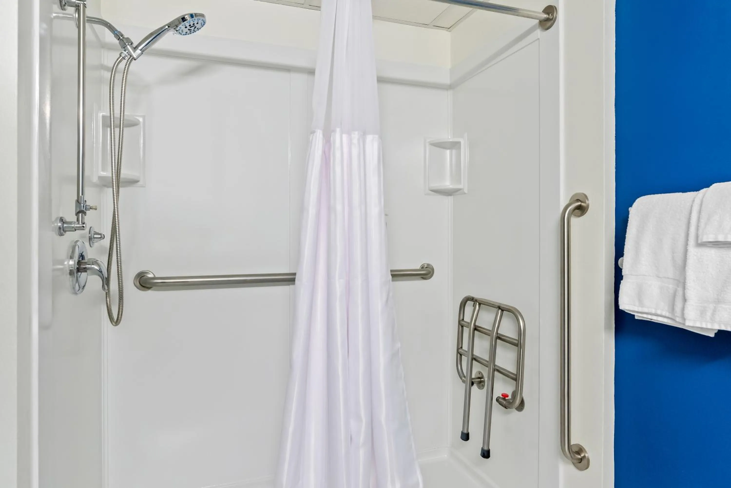 Shower in Spark by Hilton Lexington