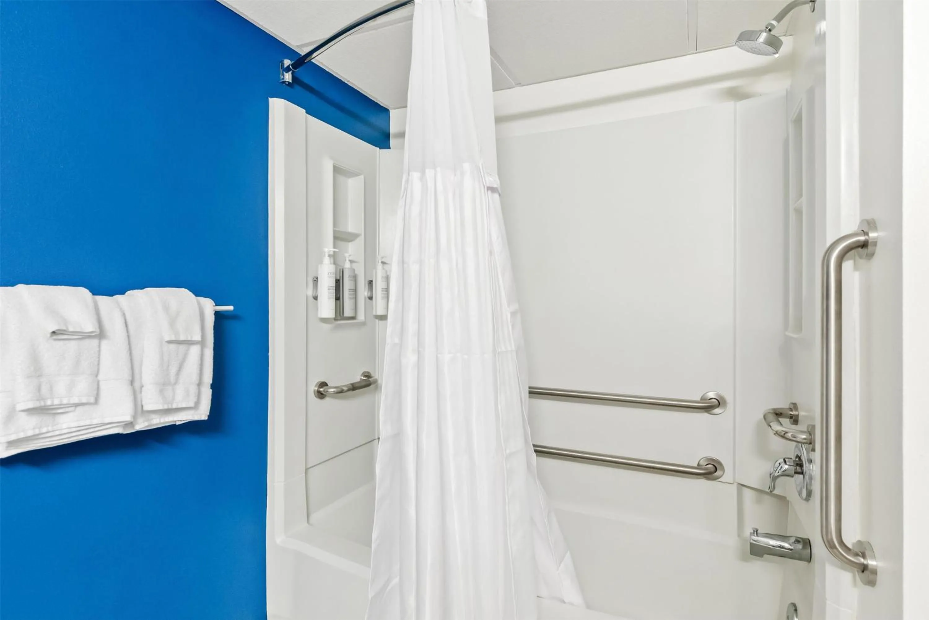 Bathroom in Spark by Hilton Lexington