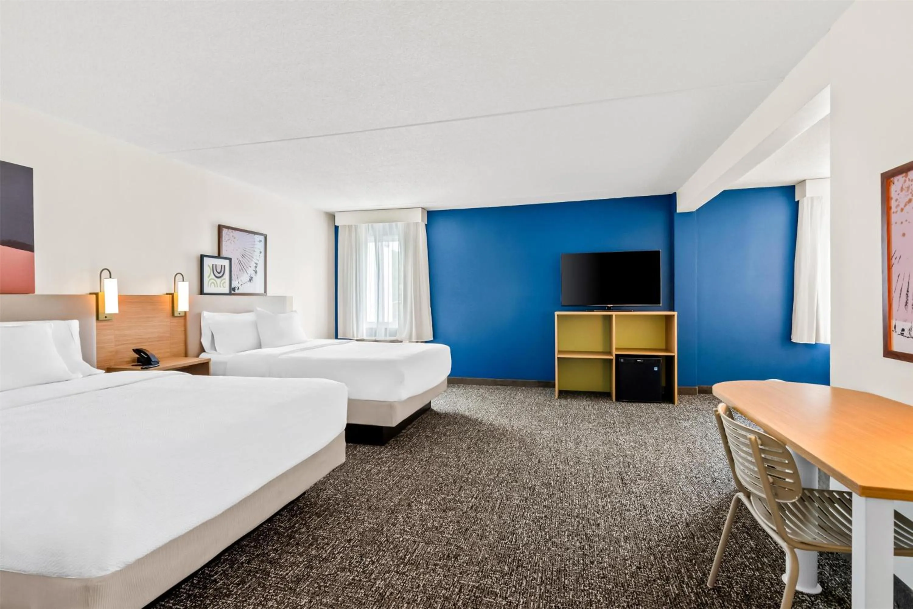 Bed in Spark by Hilton Lexington