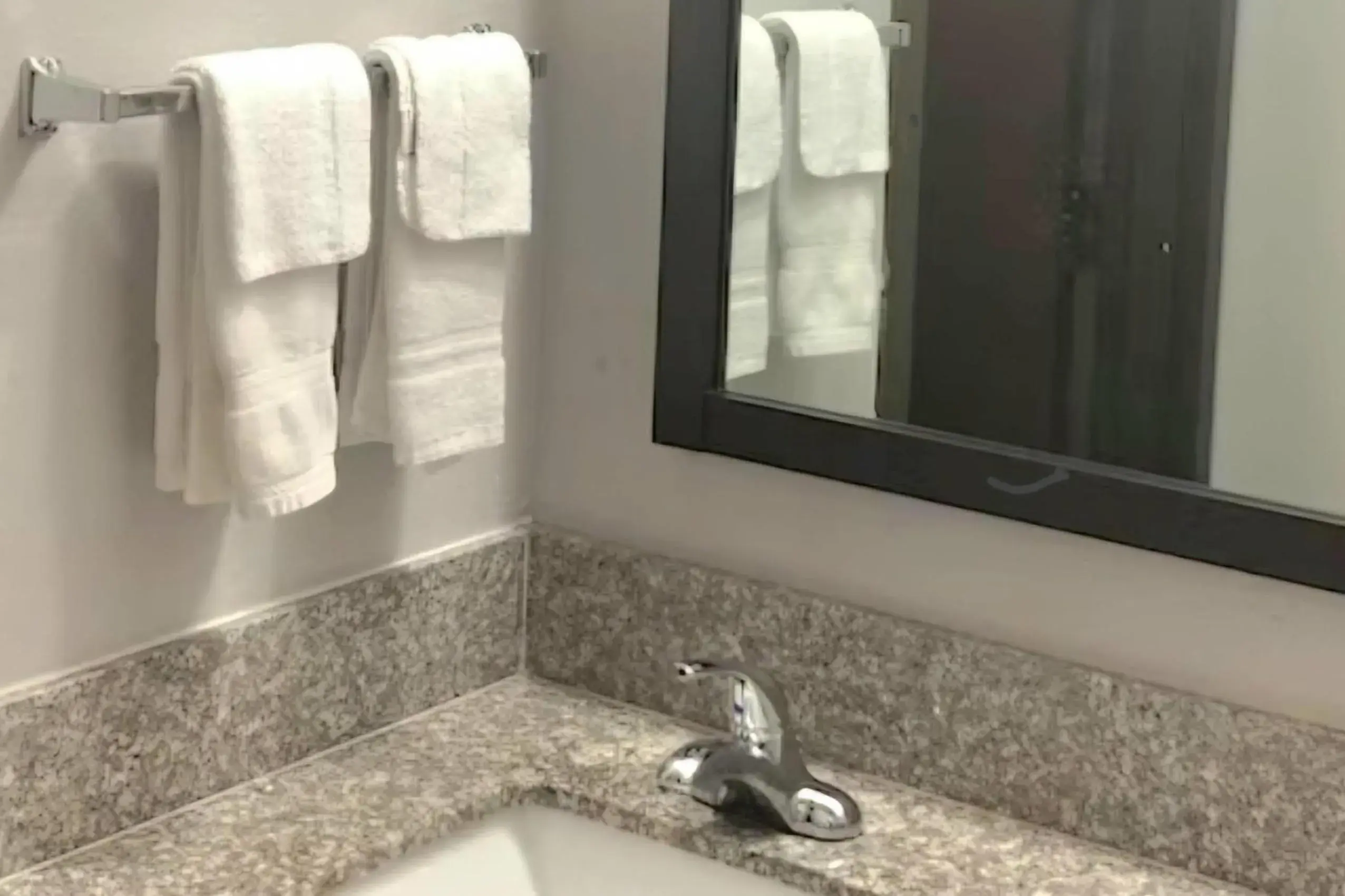 Bedroom in Quality Inn Dublin I-81 Bedroom in Quality Inn Dublin I-81