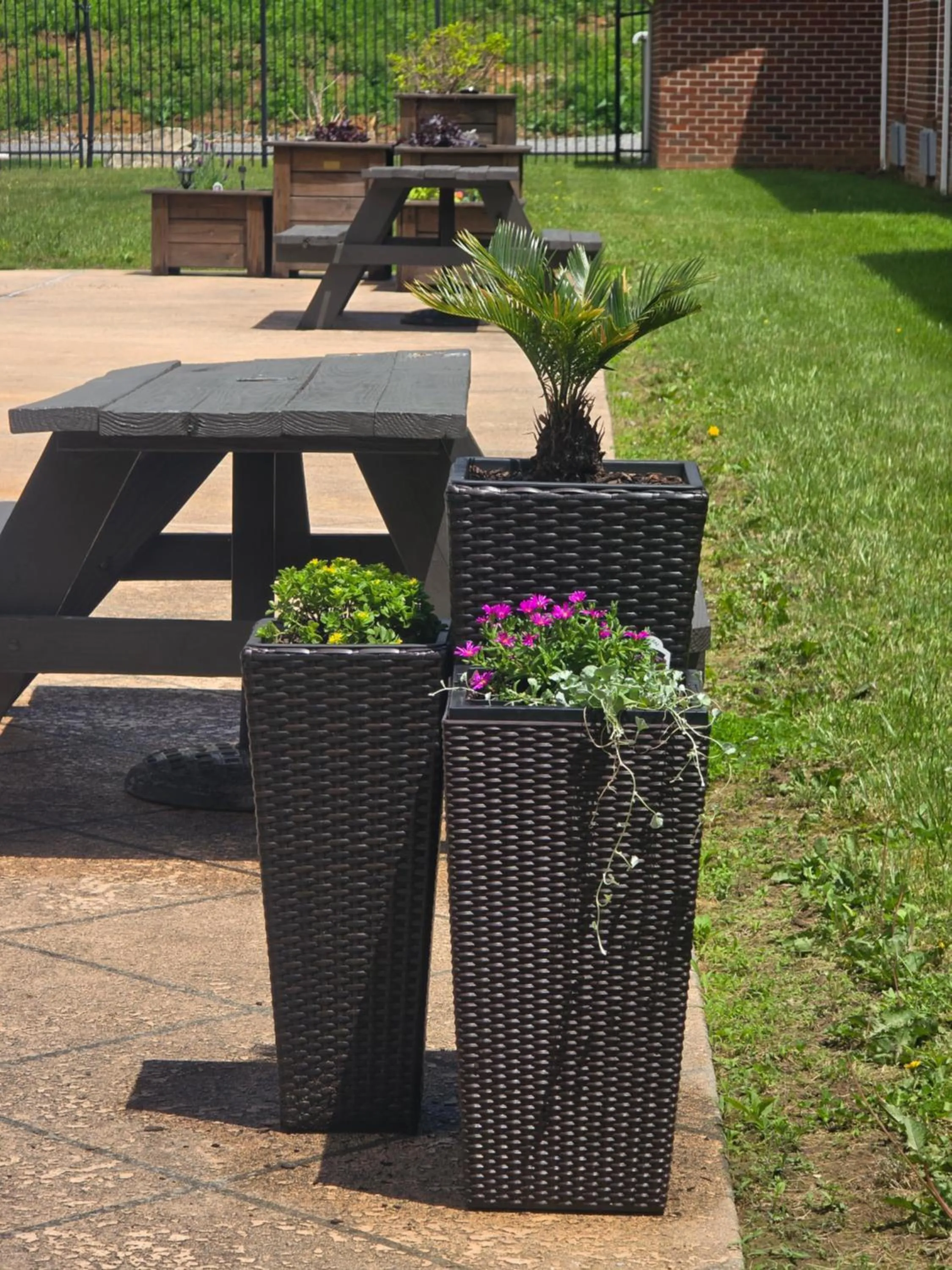 Property building in Quality Inn Dublin I-81