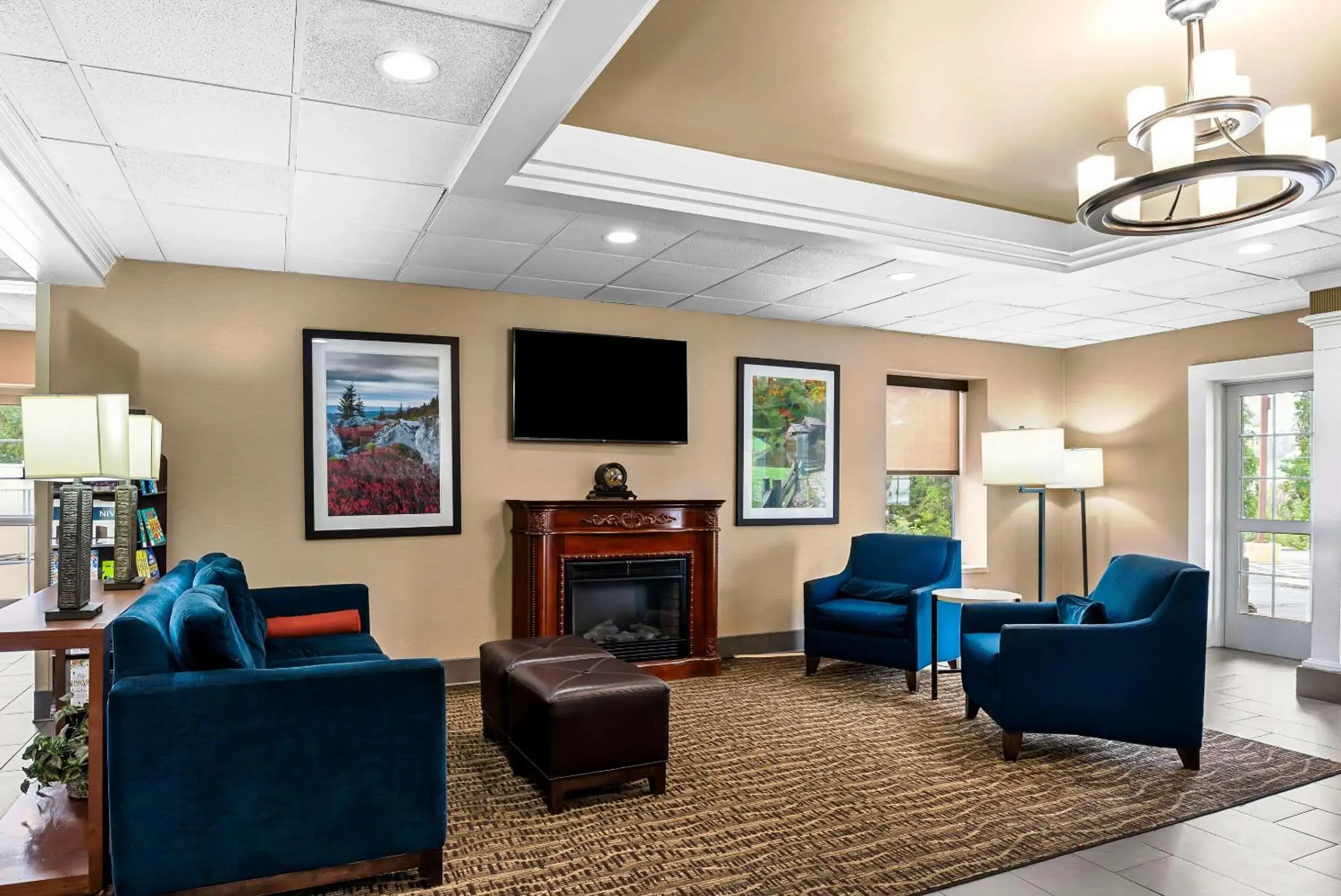 Lobby or reception in Comfort Inn & Suites Staunton Lobby or reception in Comfort Inn & Suites Staunton