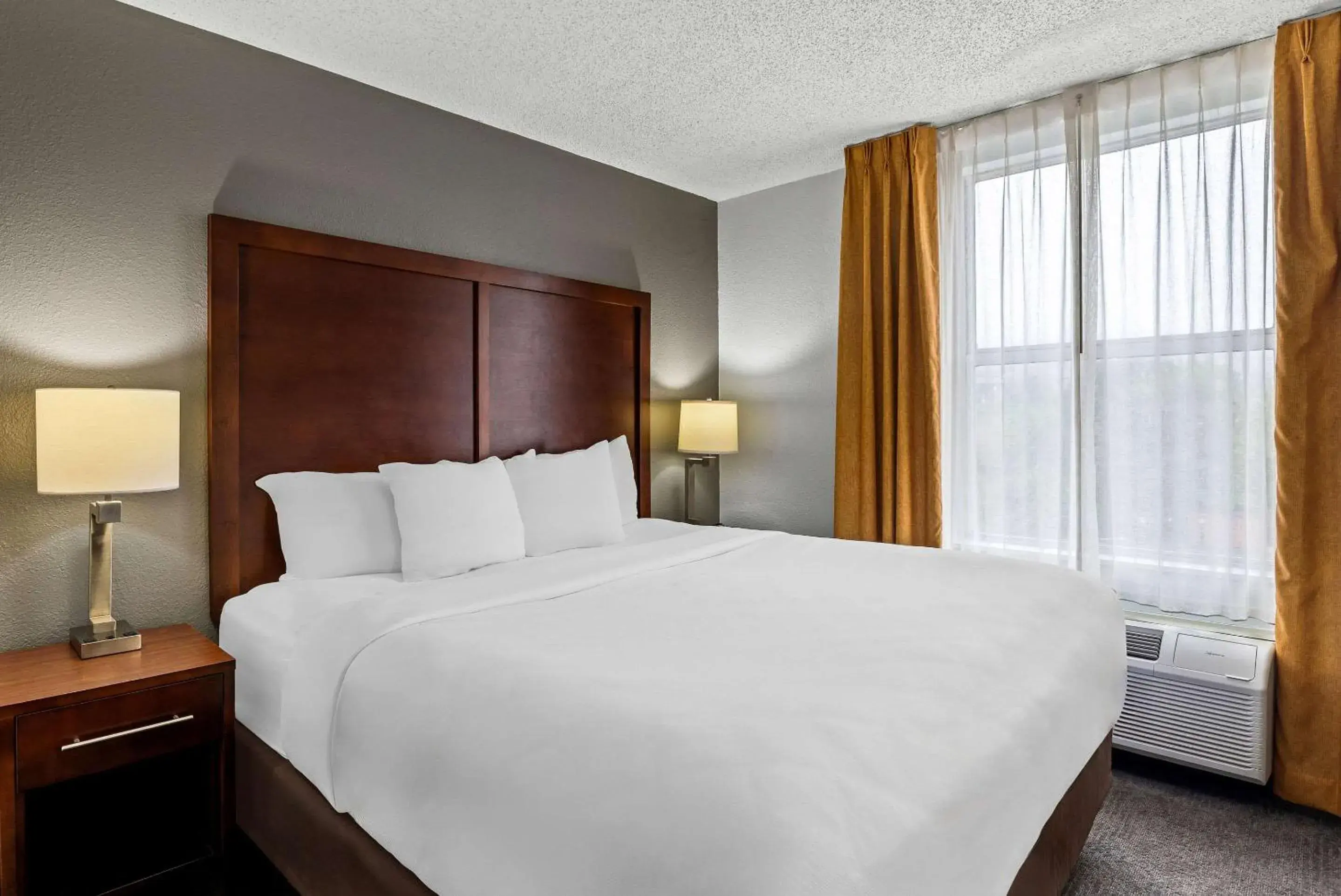 Bedroom, Bed in Comfort Inn & Suites Staunton Bedroom, Bed in Comfort Inn & Suites Staunton