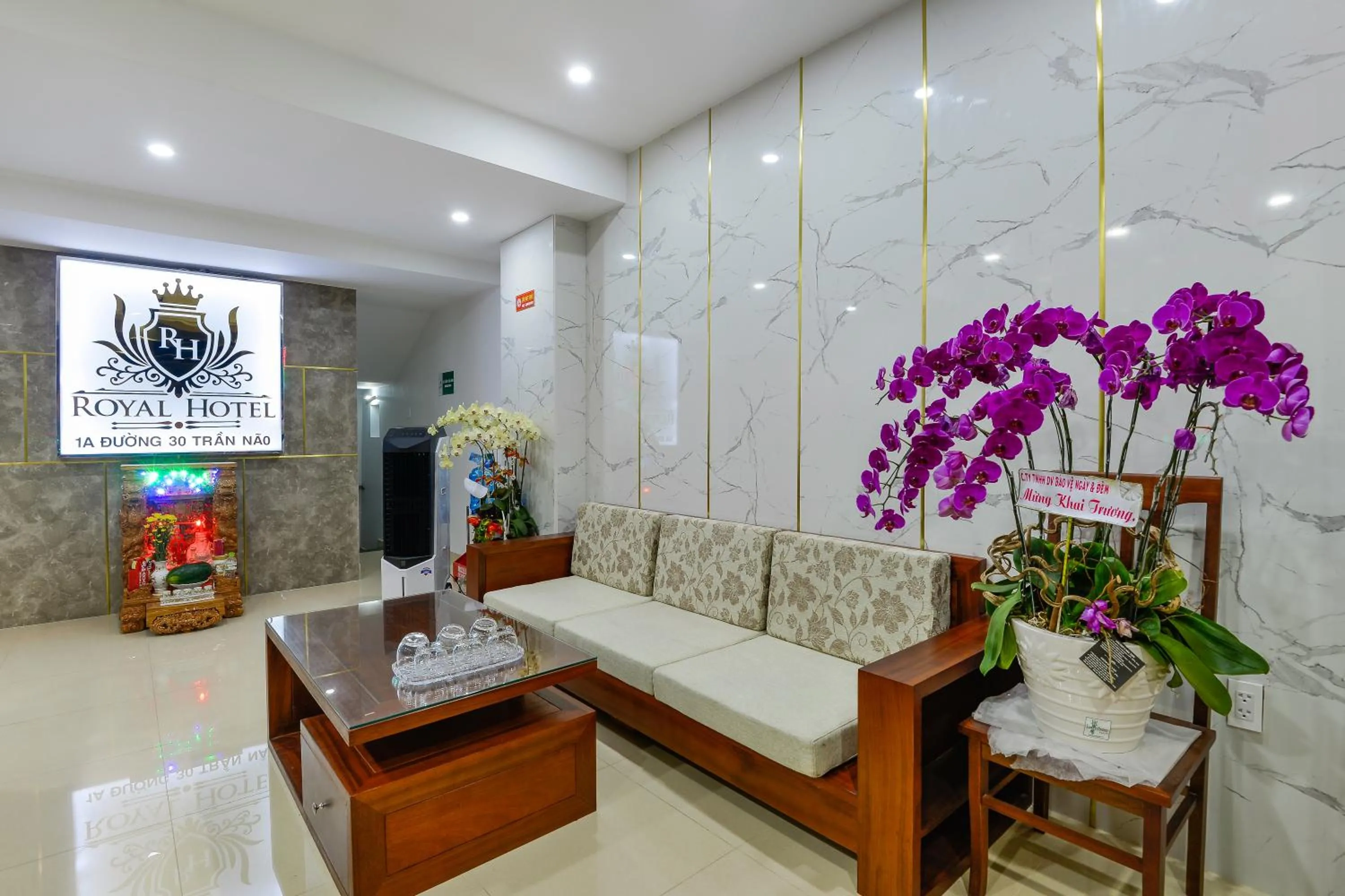 Lobby or reception in Royal Hotel District 2