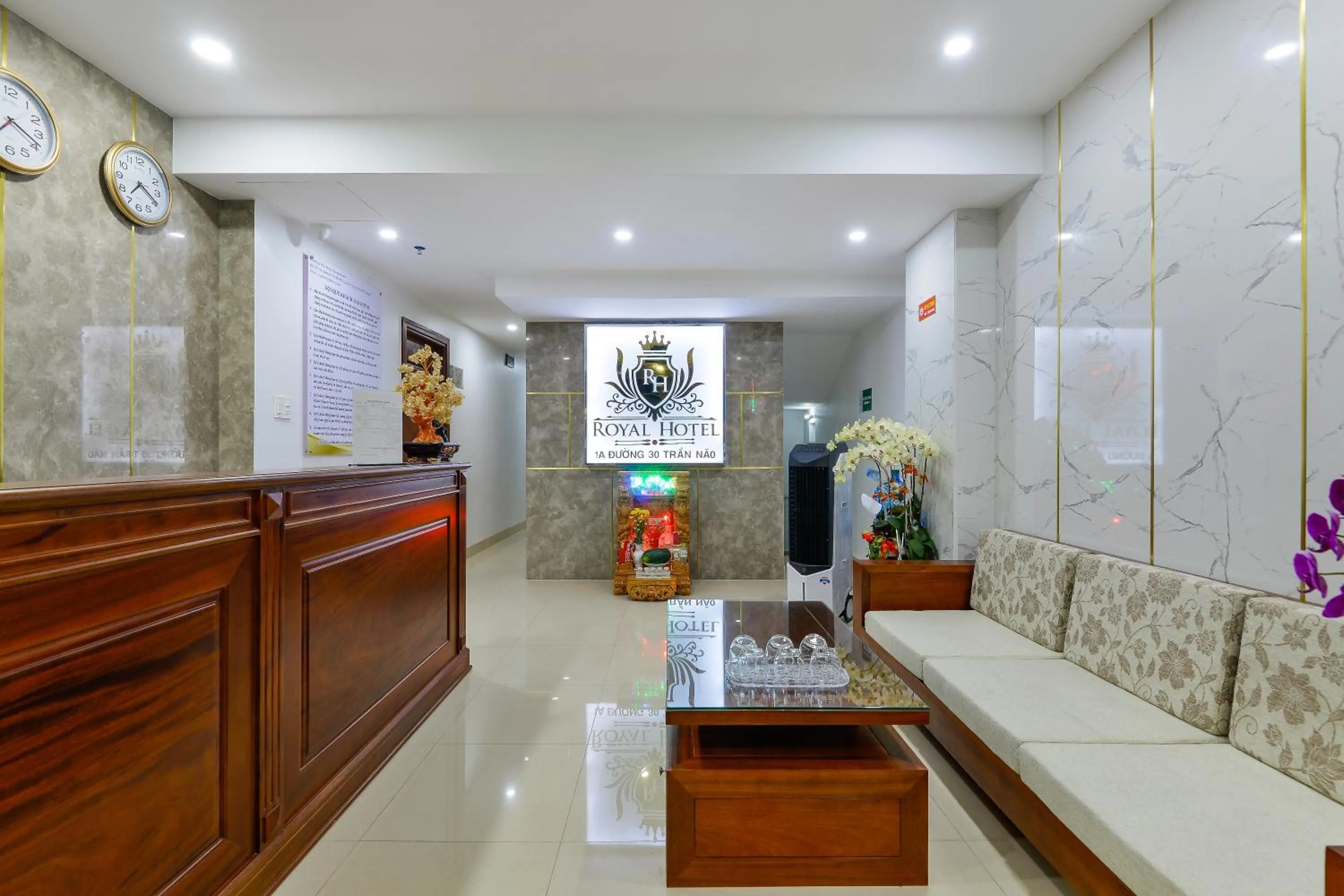 Lobby or reception in Royal Hotel District 2