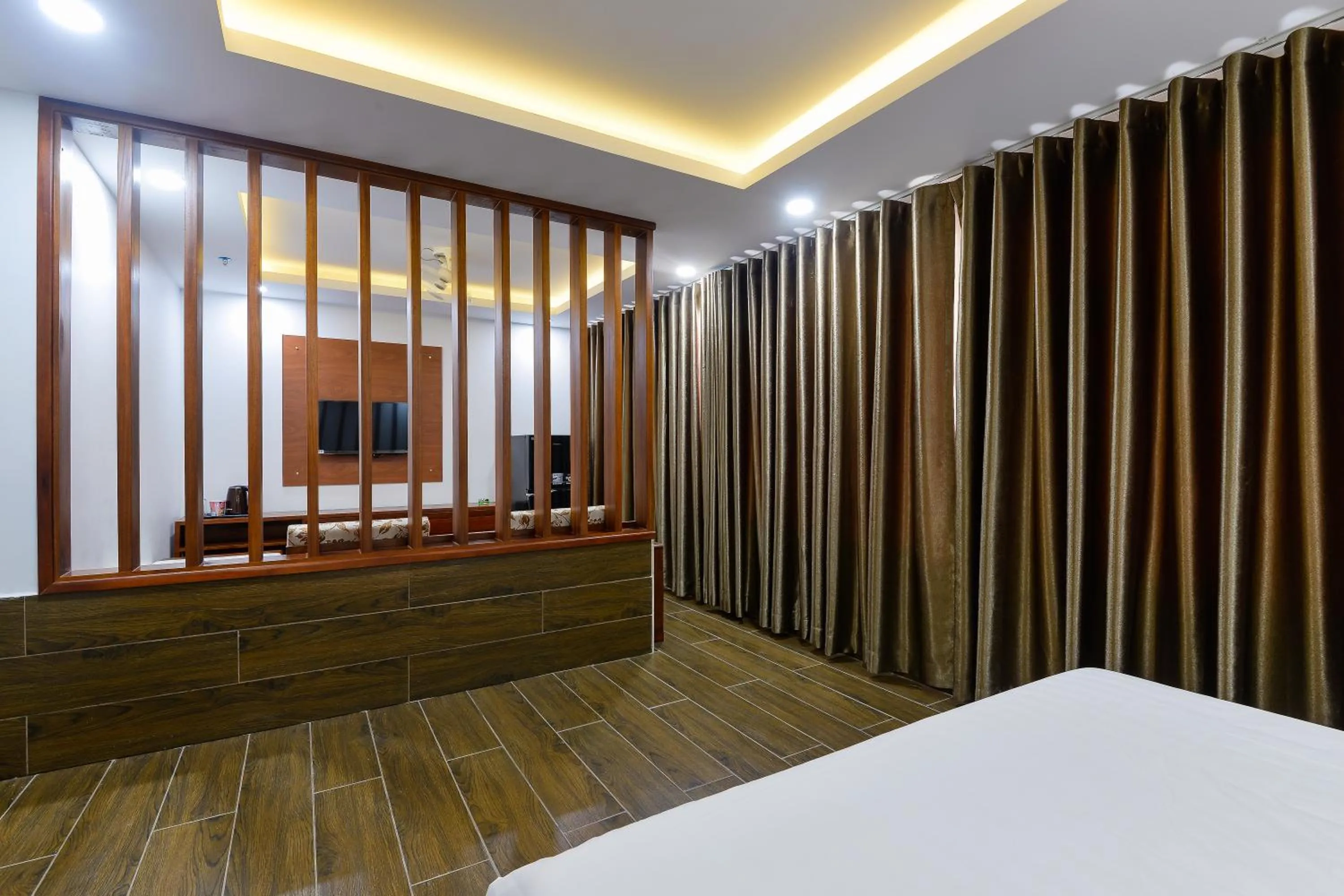 Bed in Royal Hotel District 2