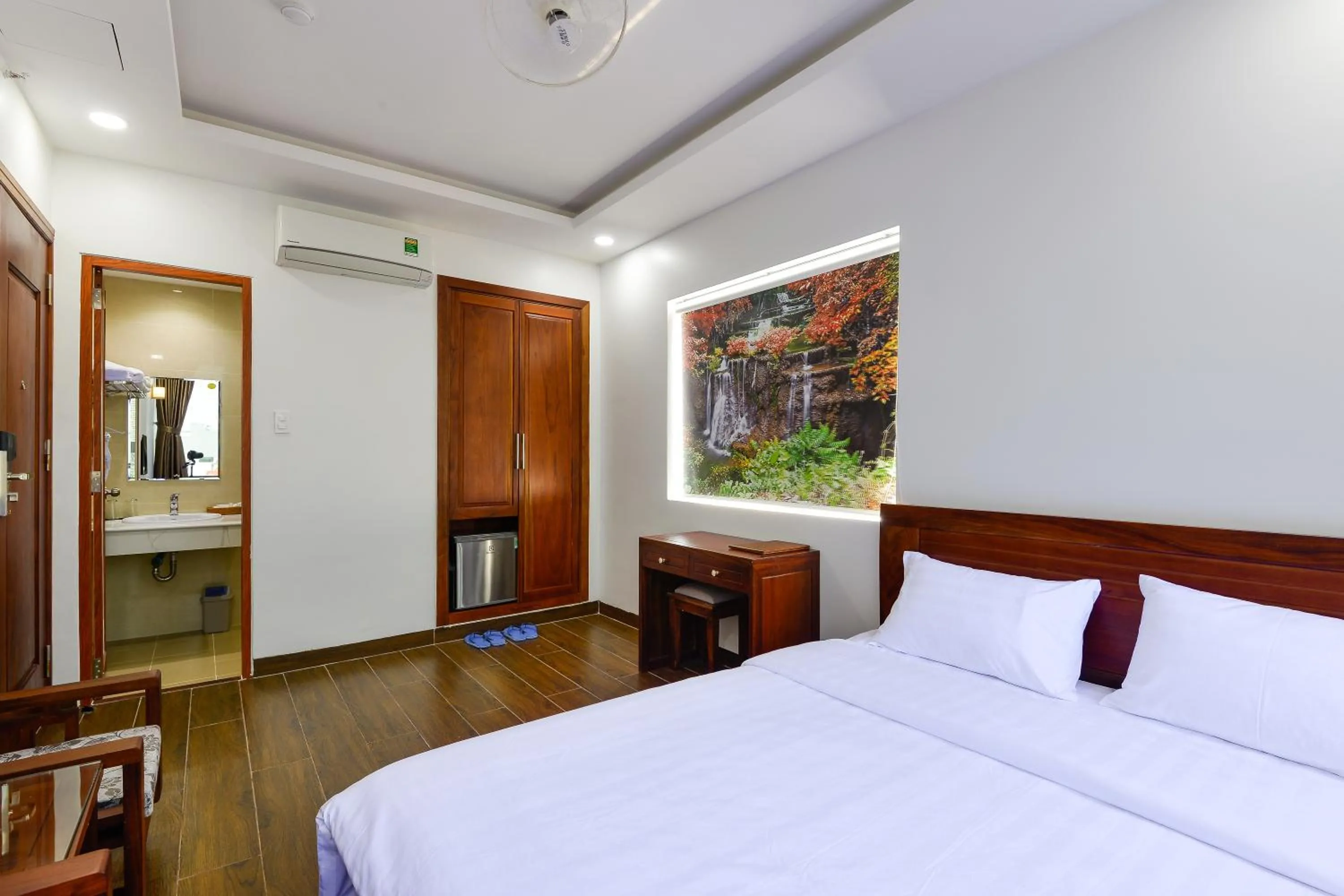 Bed in Royal Hotel District 2