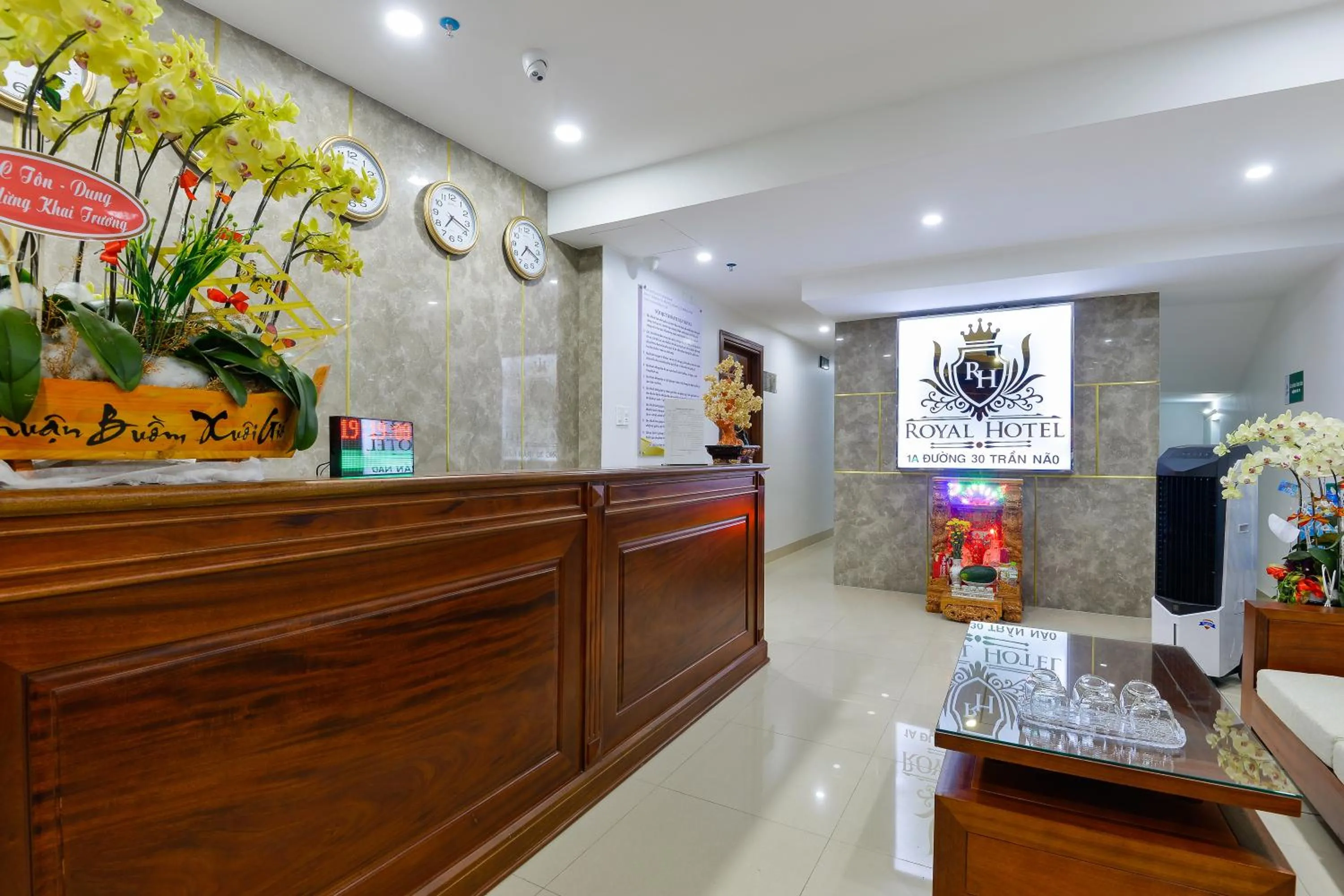 Lobby or reception in Royal Hotel District 2