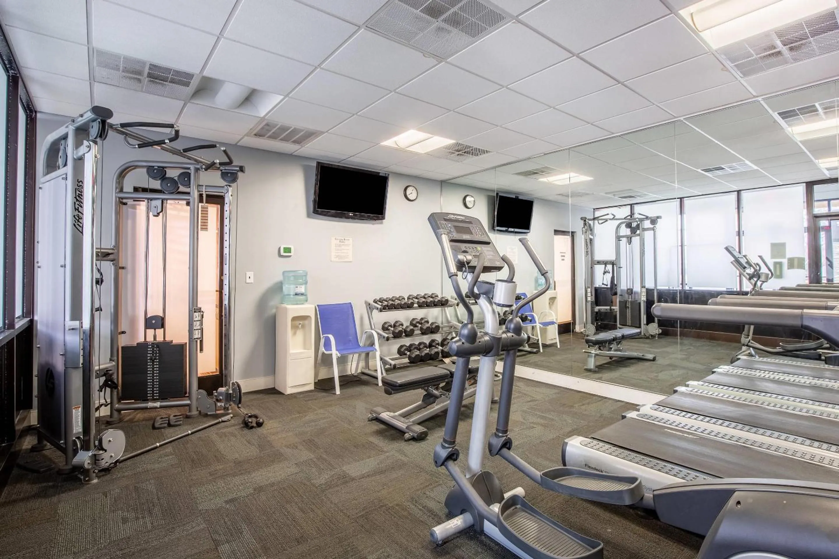 Fitness centre/facilities in Econo Lodge Naval Station Norfolk