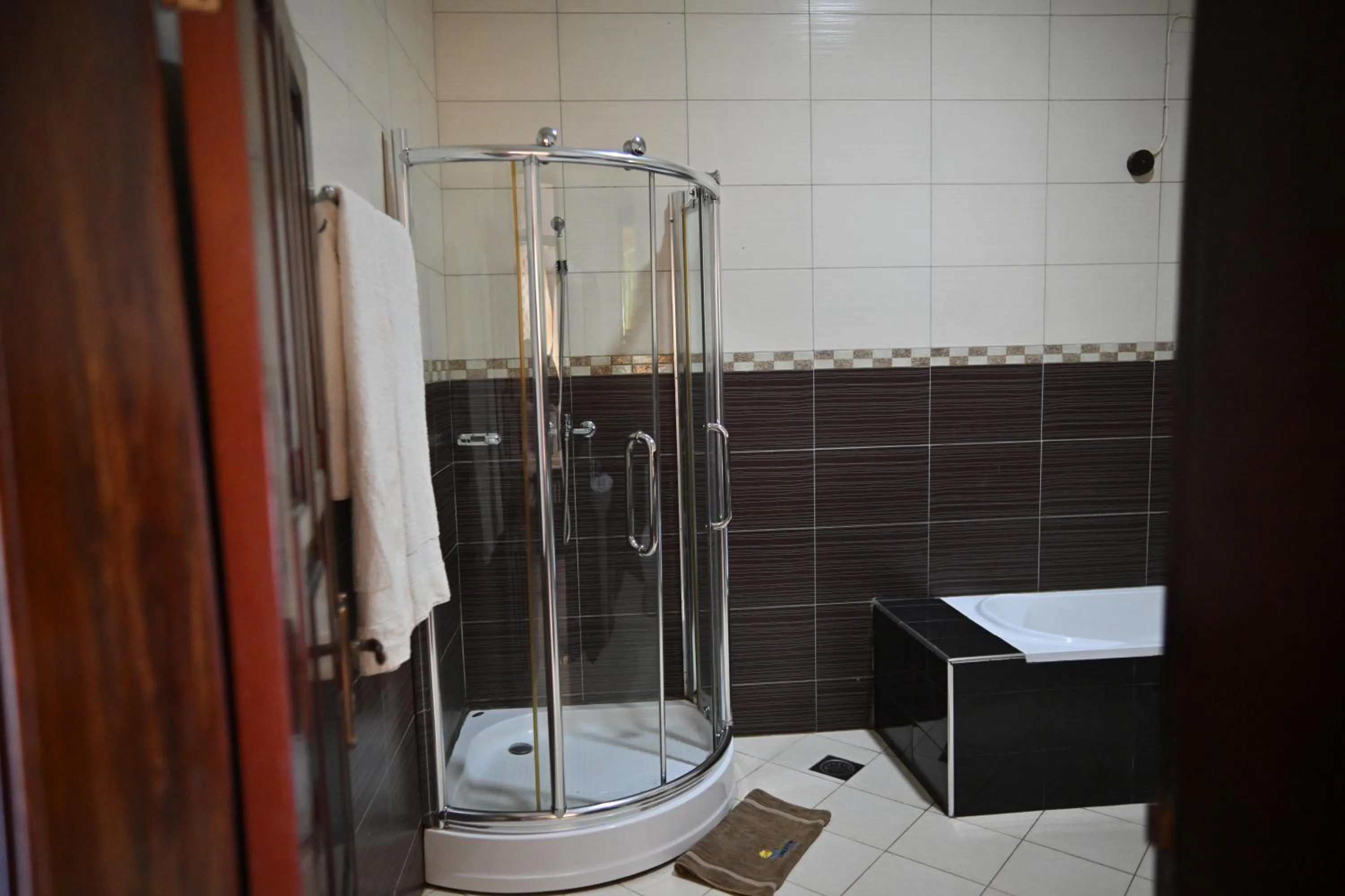 Shower in Lakepoint Villa