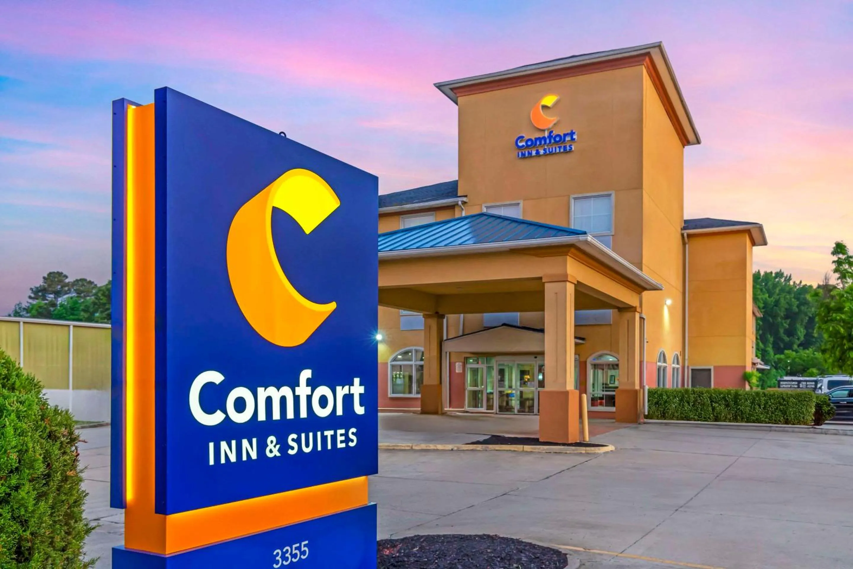 Property building in Comfort Inn & Suites Chesapeake - Portsmouth