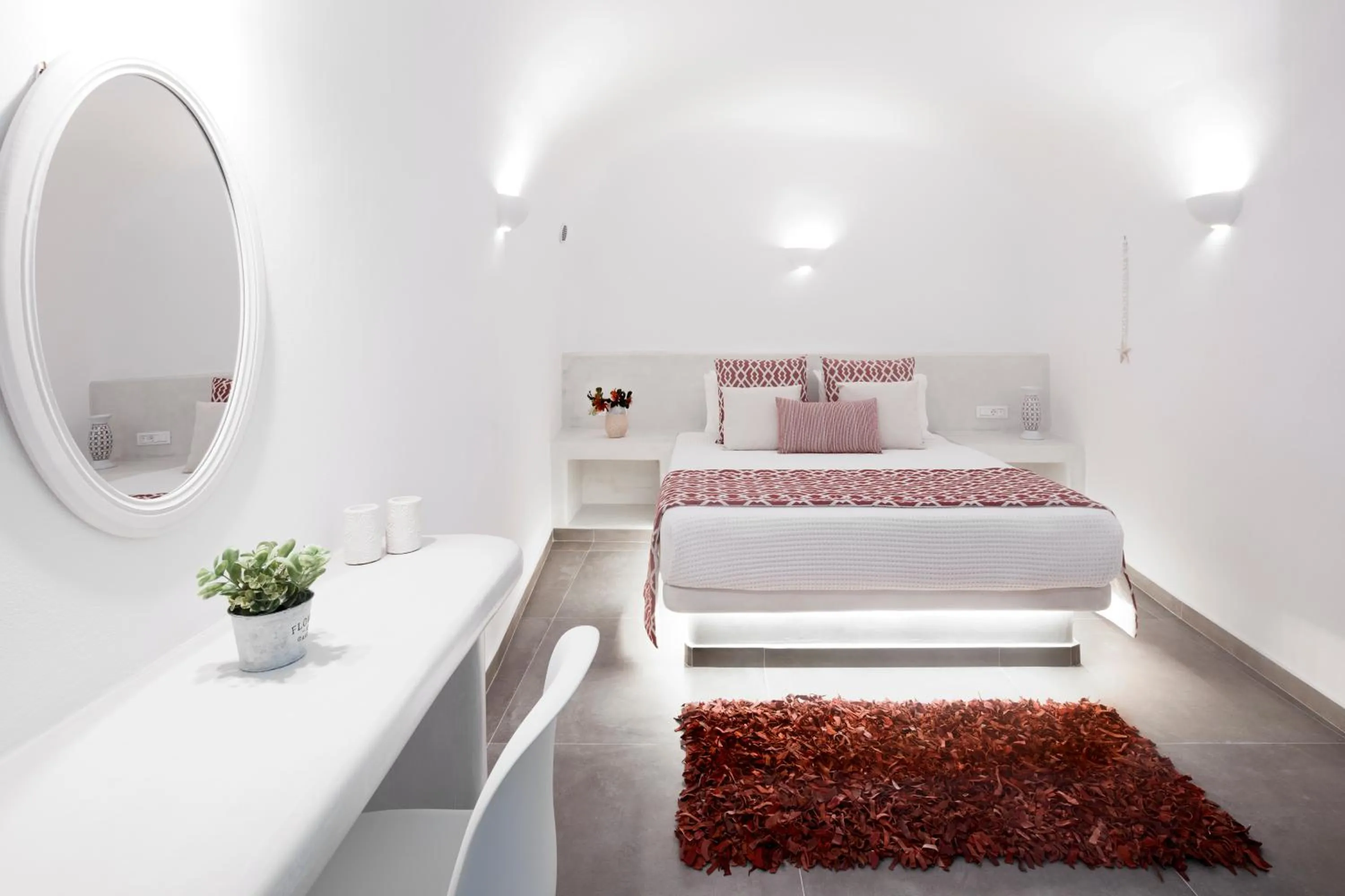 Bed in Mellow Luxury Cave