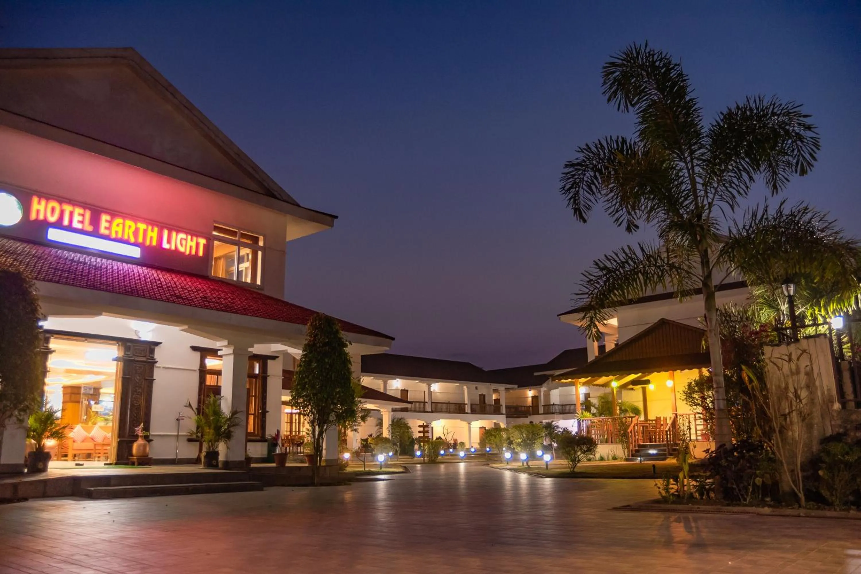 Property building in Hotel Earth Light Sauraha