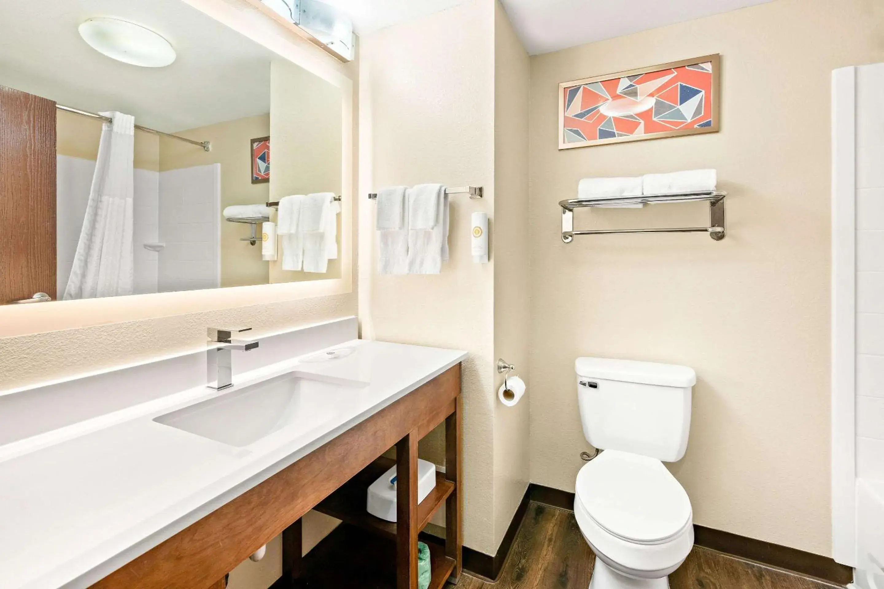 Bedroom in Comfort Suites Abingdon I-81 Bedroom in Comfort Suites Abingdon I-81