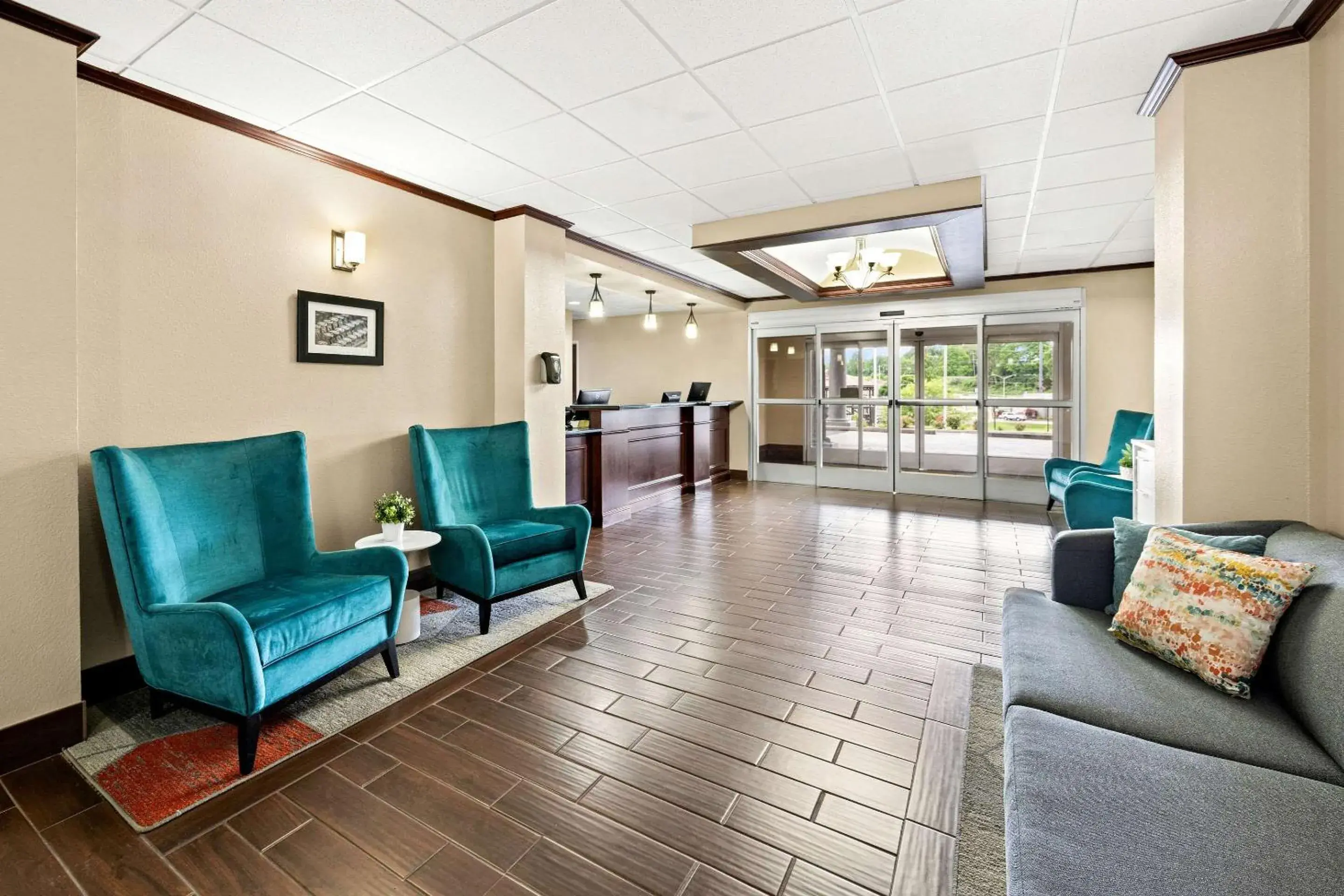 Lobby or reception in Comfort Suites Abingdon I-81 Lobby or reception in Comfort Suites Abingdon I-81