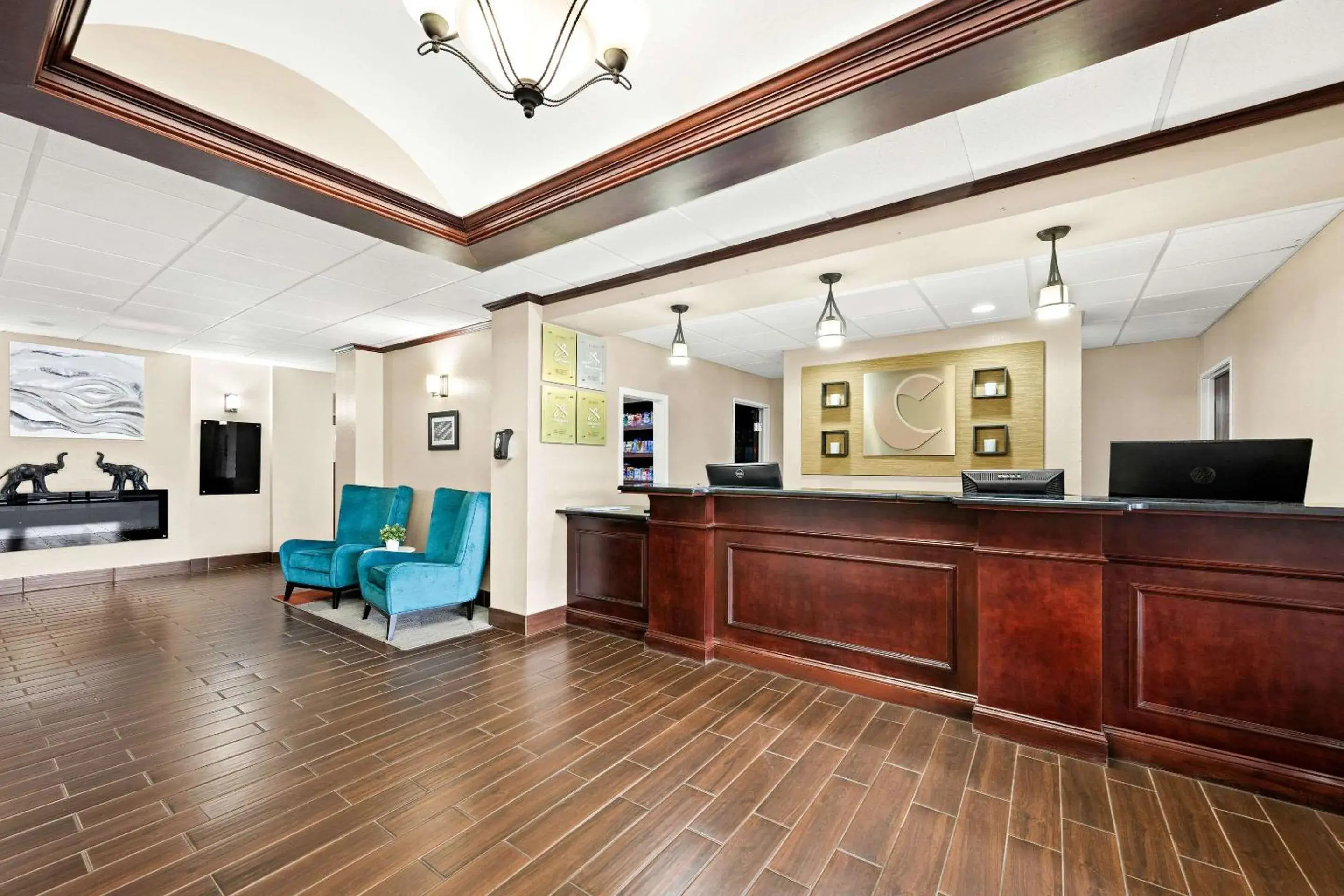 Lobby or reception in Comfort Suites Abingdon I-81 Lobby or reception in Comfort Suites Abingdon I-81
