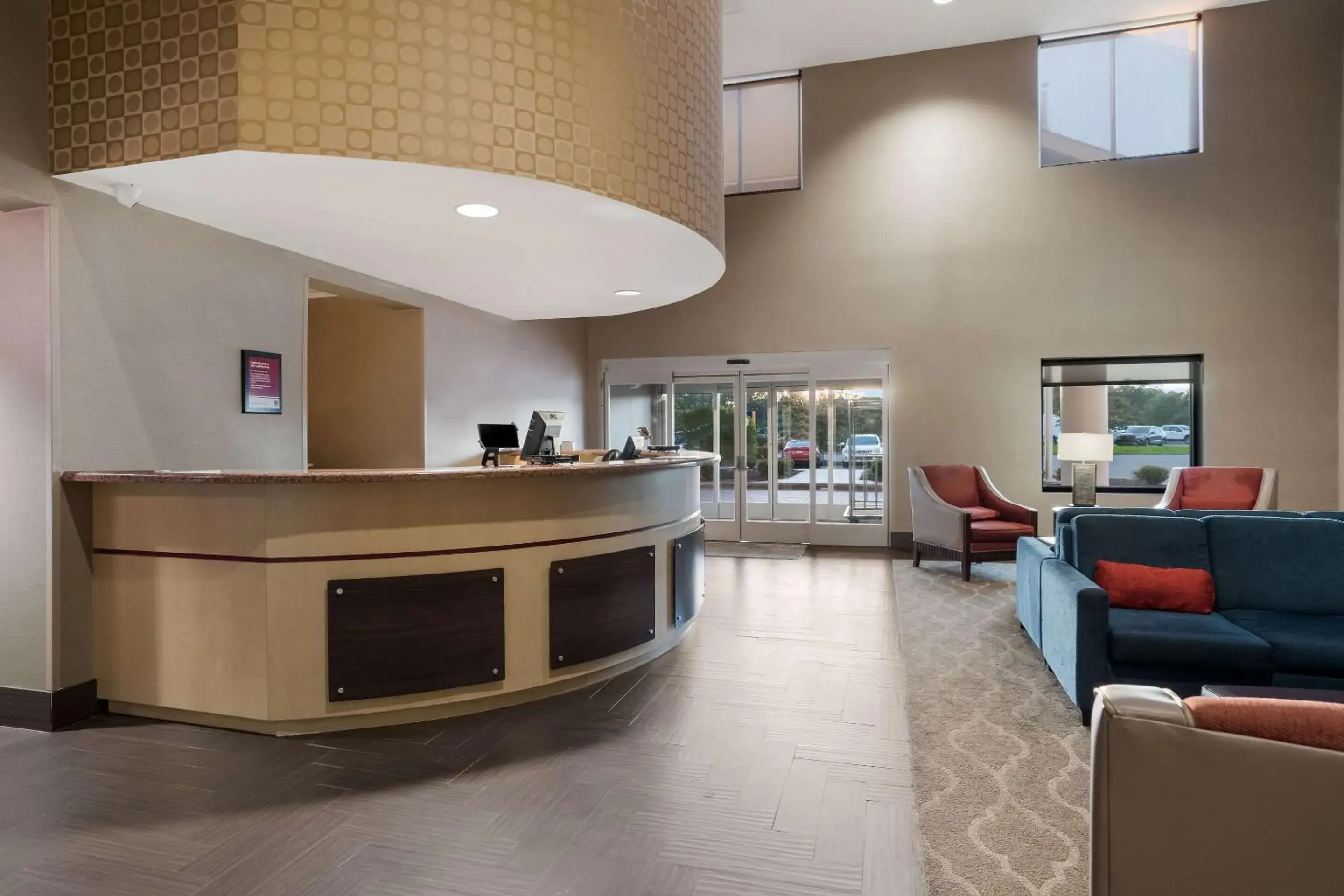 Lobby or reception in Comfort Suites Suffolk - Chesapeake Lobby or reception in Comfort Suites Suffolk - Chesapeake