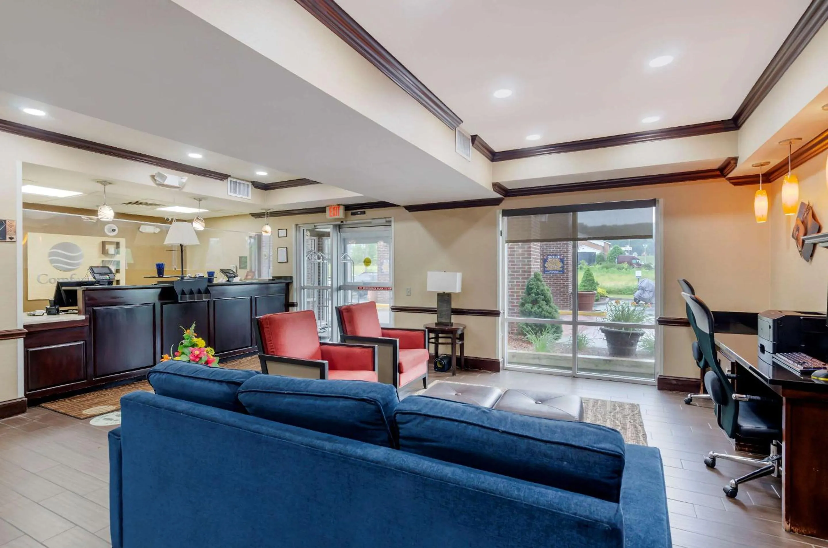 Lobby or reception in Comfort Inn & Suites Hillsville I-77