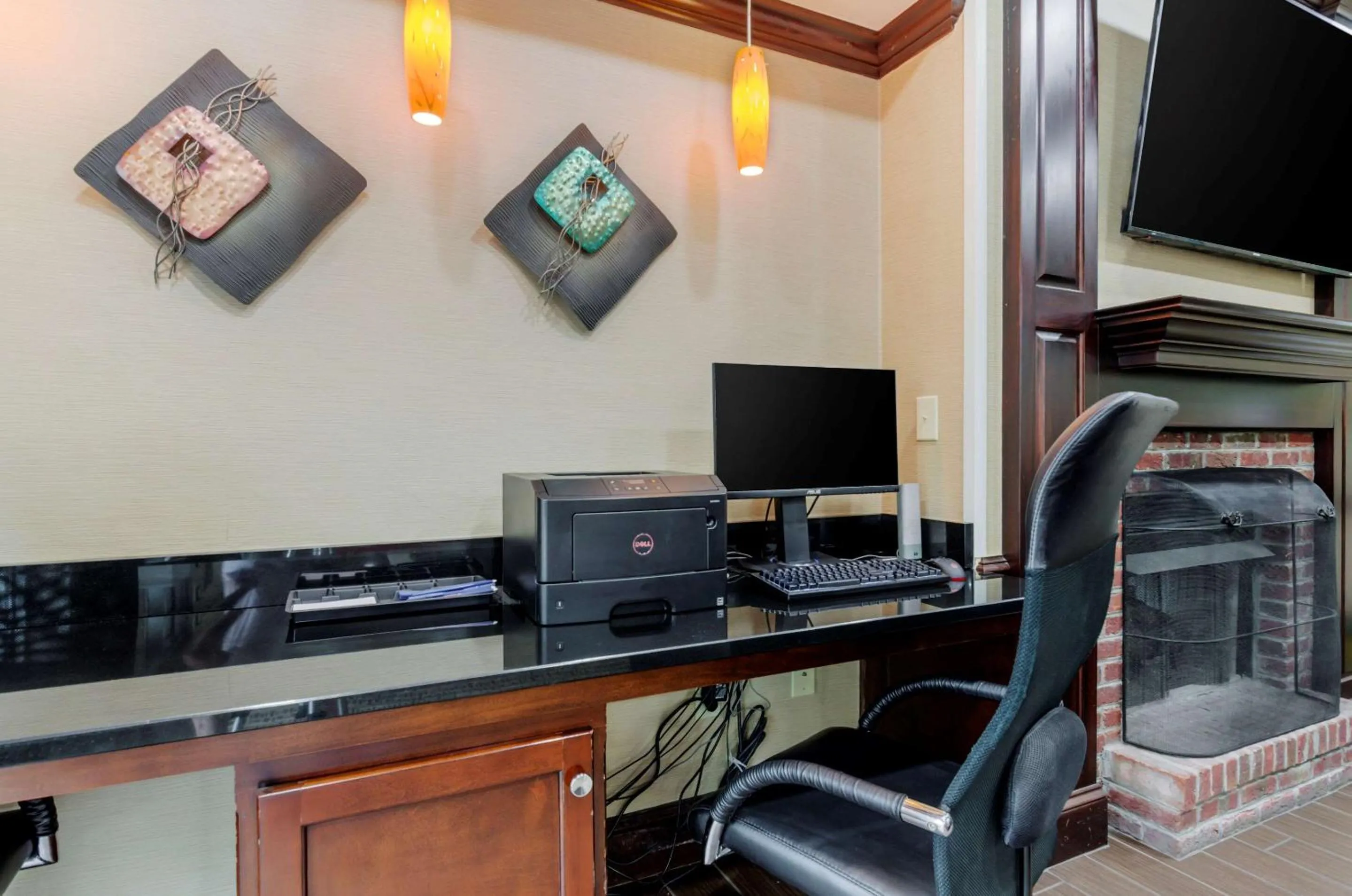 Business facilities in Comfort Inn & Suites Hillsville I-77