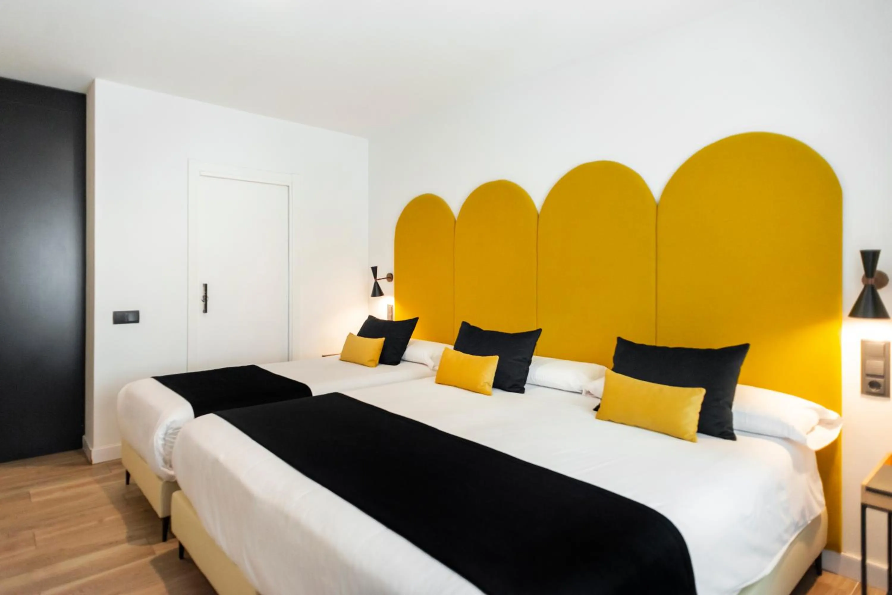 Bed in Blanq Comedias