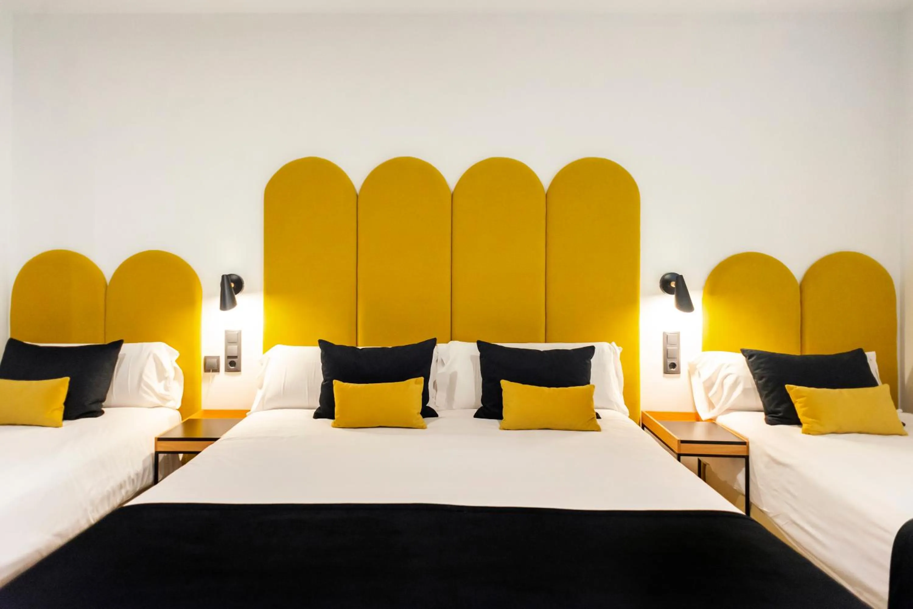 Bed in Blanq Comedias