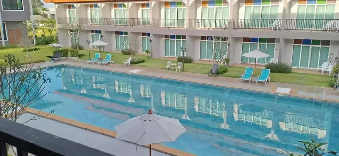 Swimming pool in Southern Airport Hotel Hatyai Swimming pool in Southern Airport Hotel Hatyai