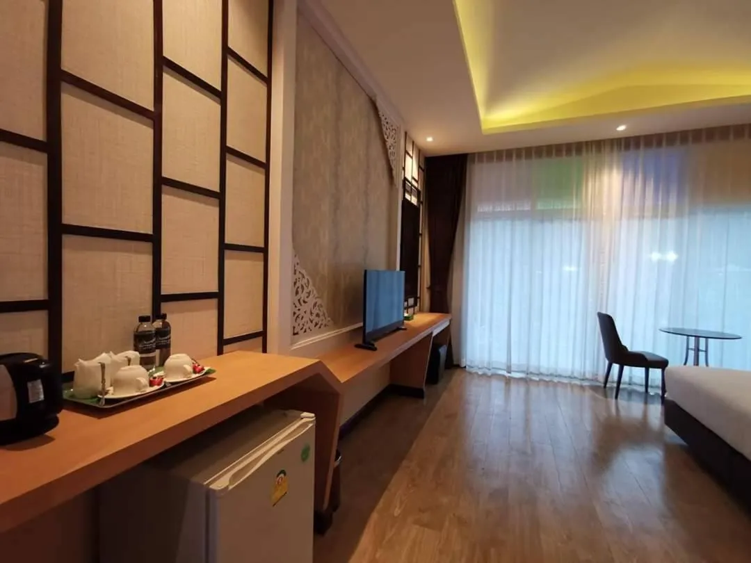 Bed in Southern Airport Hotel Hatyai