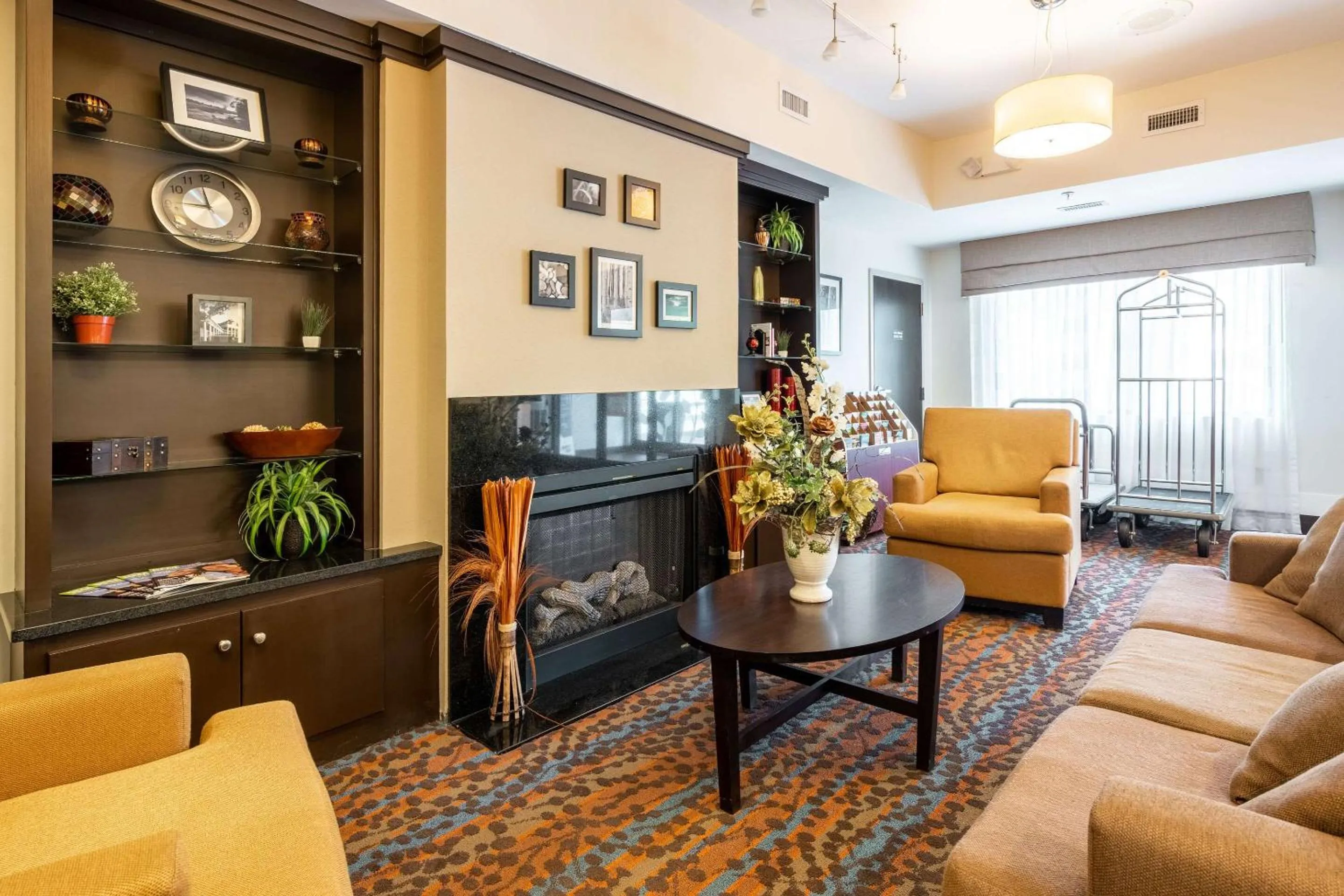 Lobby or reception in Sleep Inn & Suites Harbour Pointe