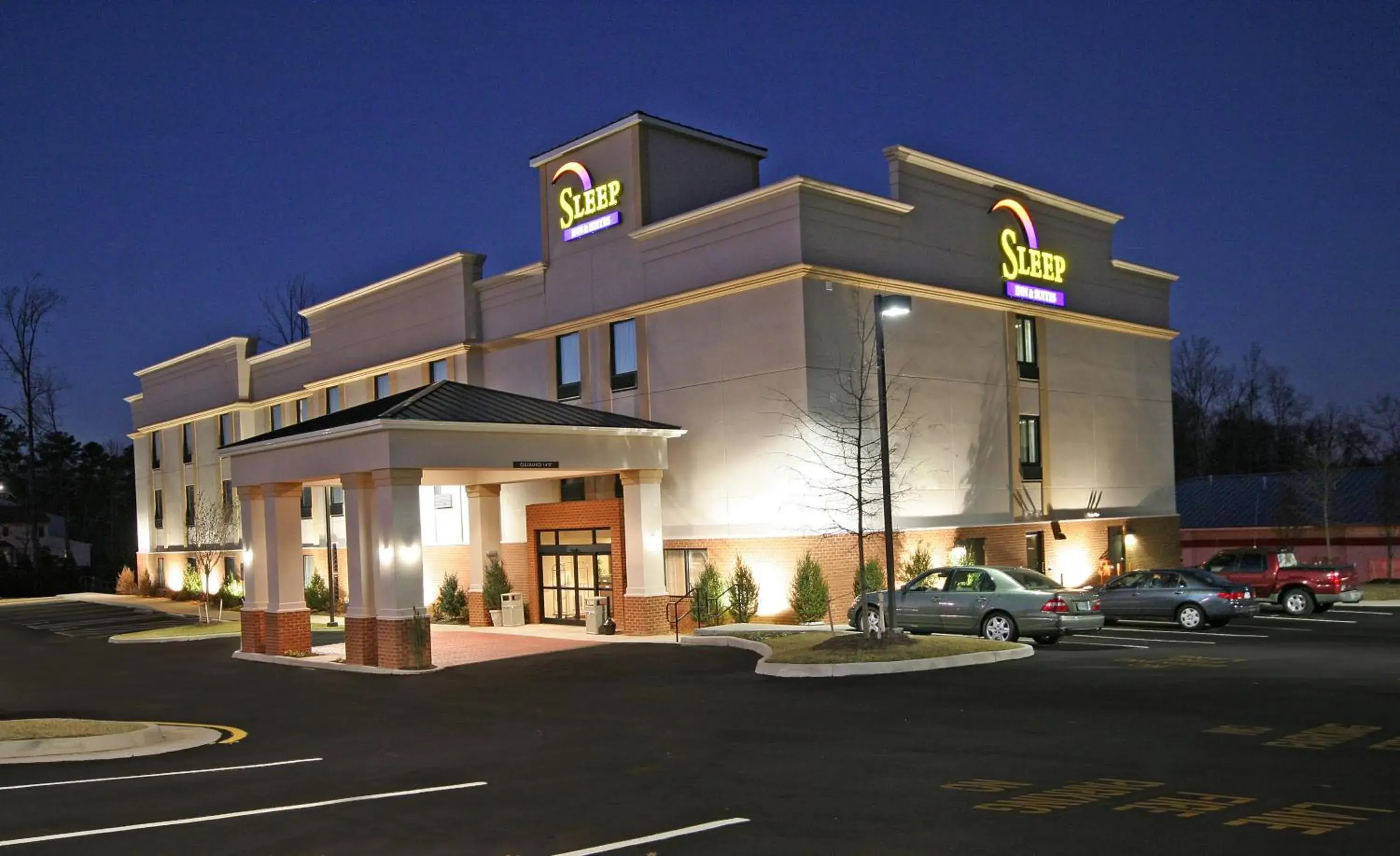 Property building in Sleep Inn & Suites Harbour Pointe Property building in Sleep Inn & Suites Harbour Pointe