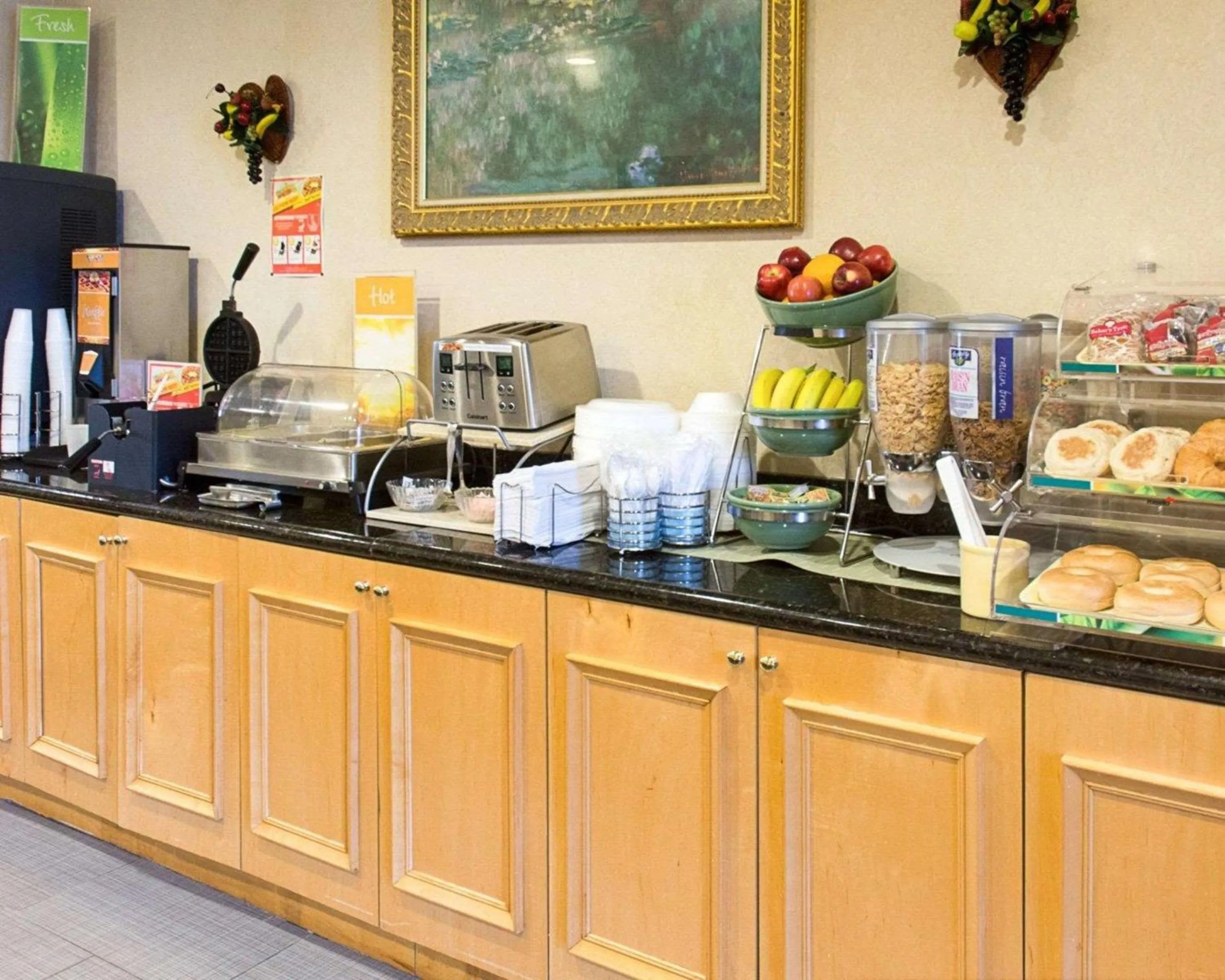 Restaurant/places to eat in Quality Inn & Suites Quantico