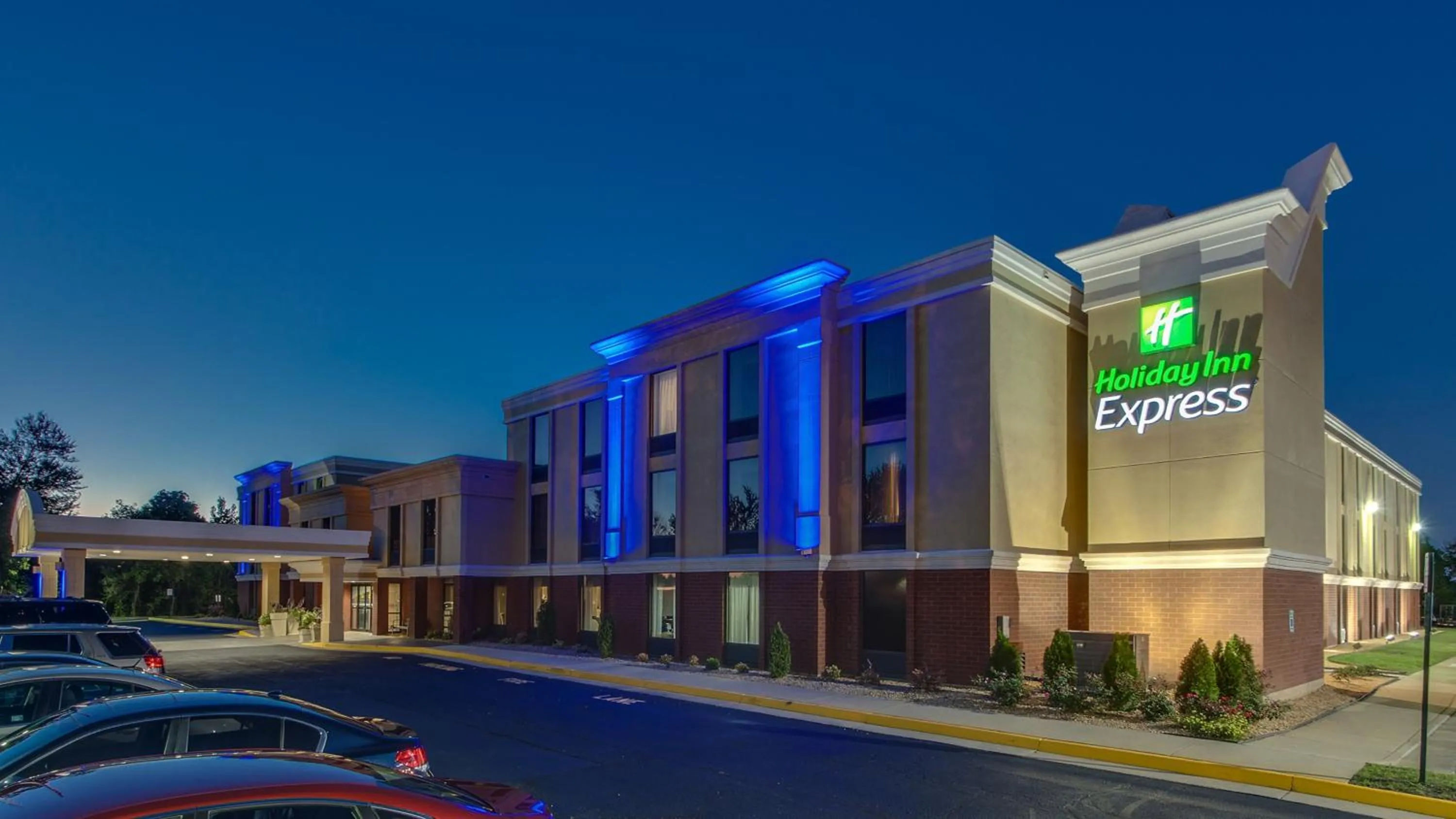 Property building in Holiday Inn Express Hotel & Suites Midlothian Turnpike by IHG