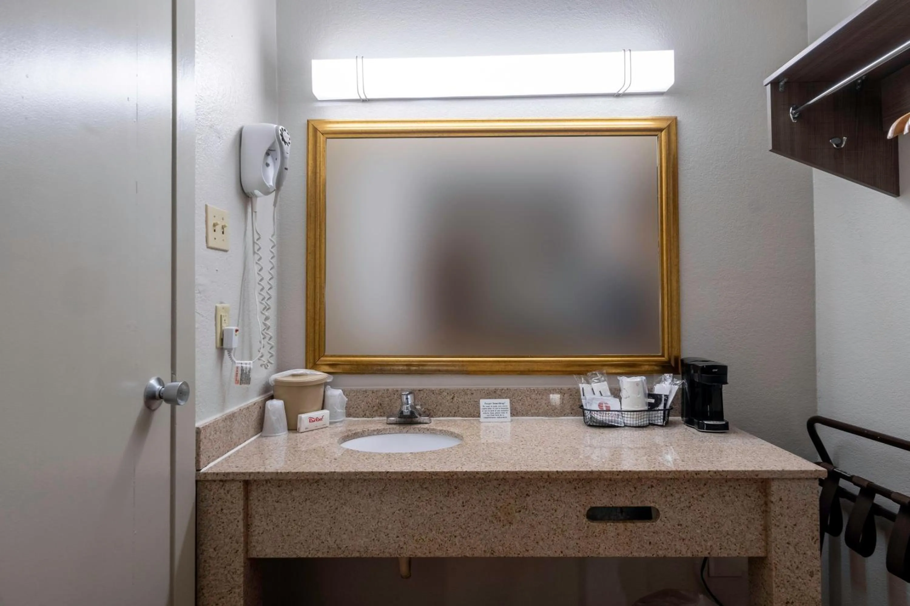 Bathroom in Red Roof Inn Charlottesville