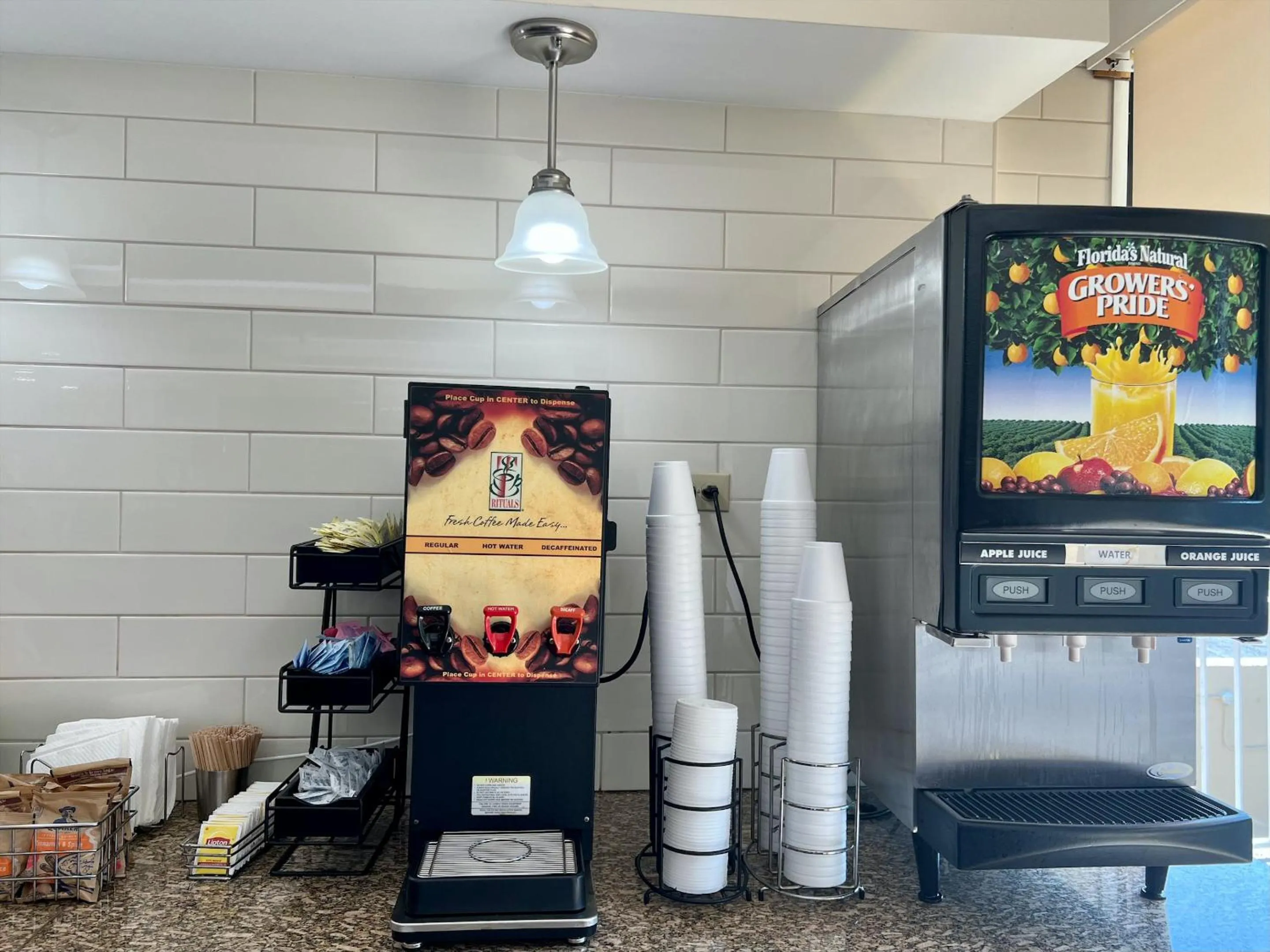 Lobby or reception in Red Roof Inn Charlottesville