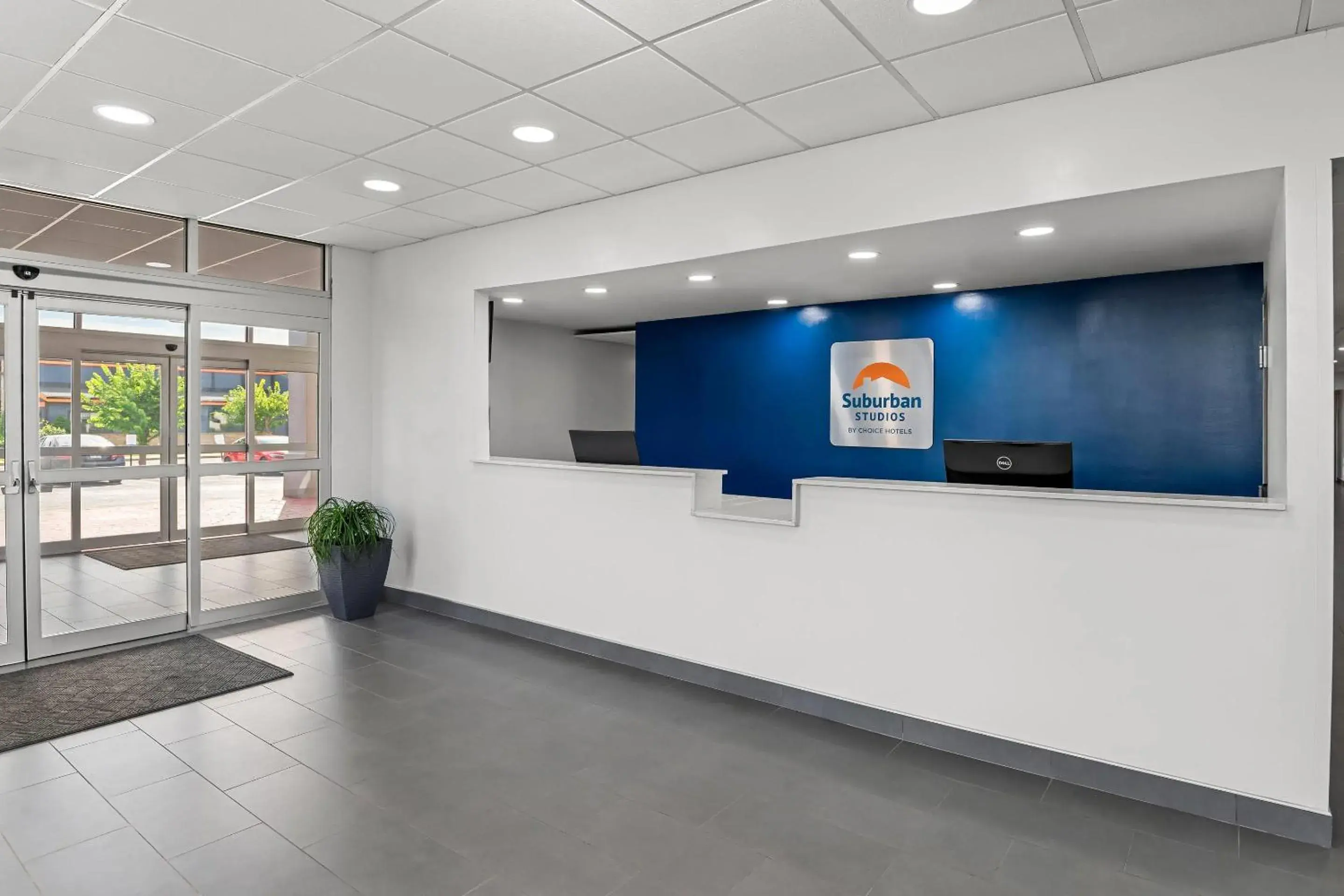 Lobby or reception in Suburban Studios Chester I-95 Lobby or reception in Suburban Studios Chester I-95