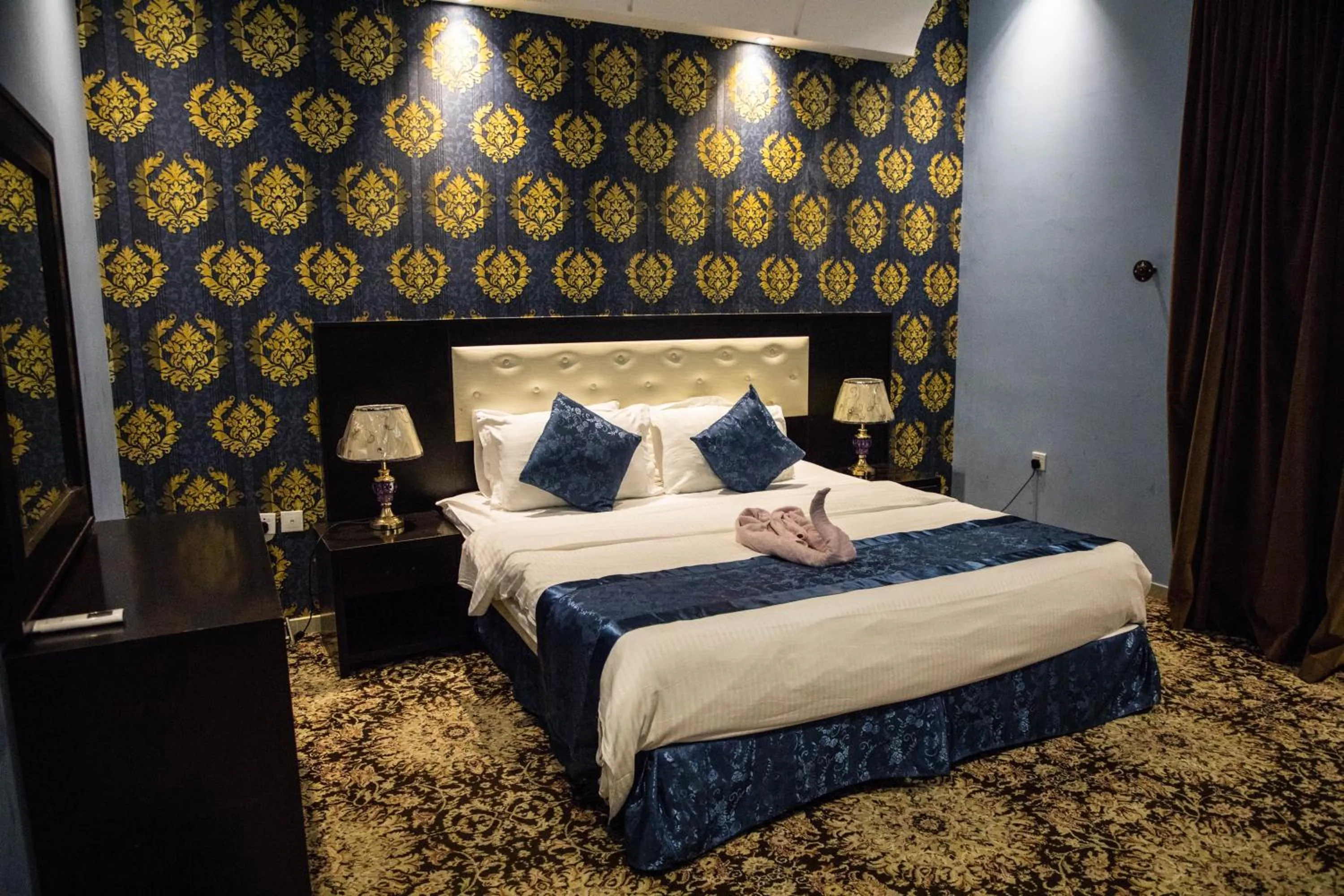Bed in Zahrat Rozah By Quiet Rooms