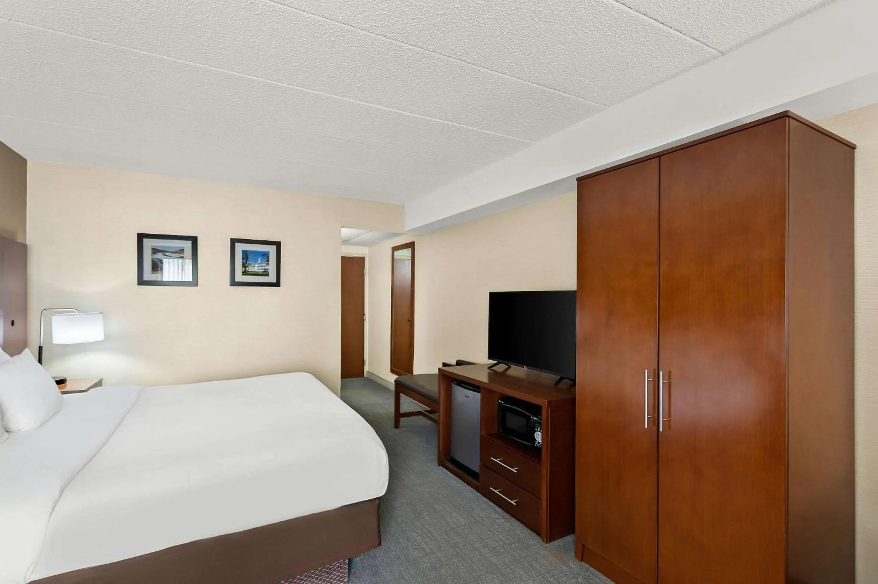 Bedroom, Bed in Comfort Inn White River Junction
