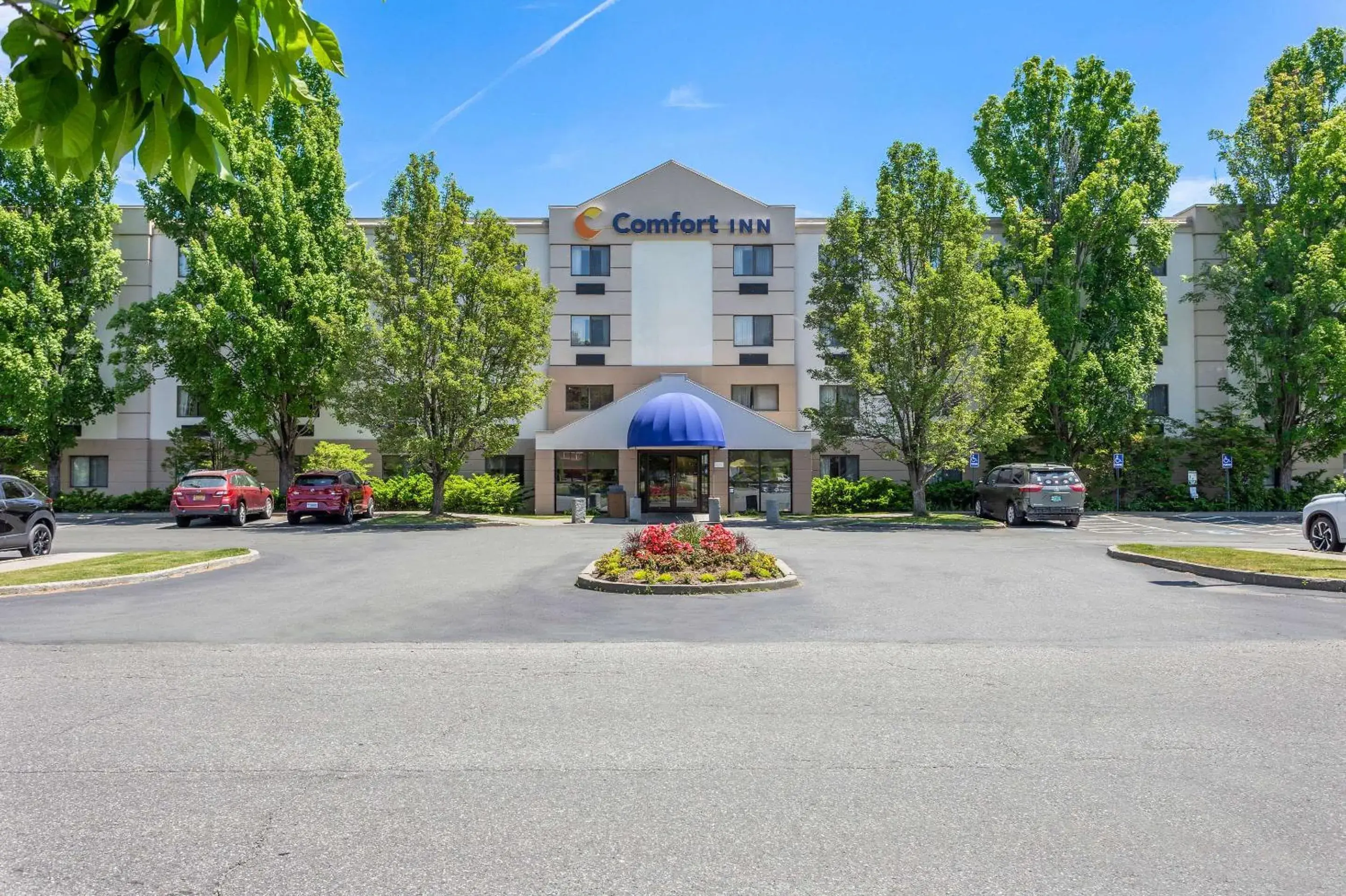 Property building in Comfort Inn White River Junction Property building in Comfort Inn White River Junction