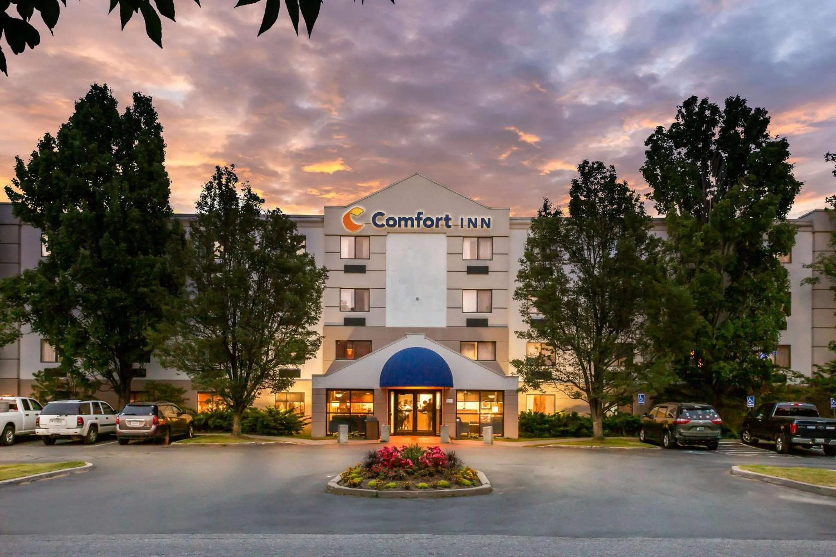 Property building in Comfort Inn White River Junction