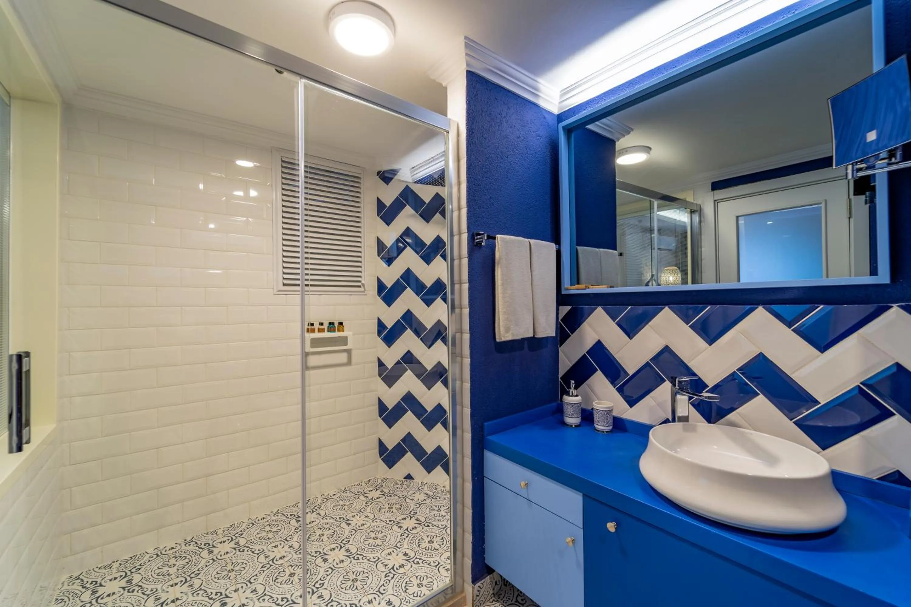 Shower in Ece Marina Suites