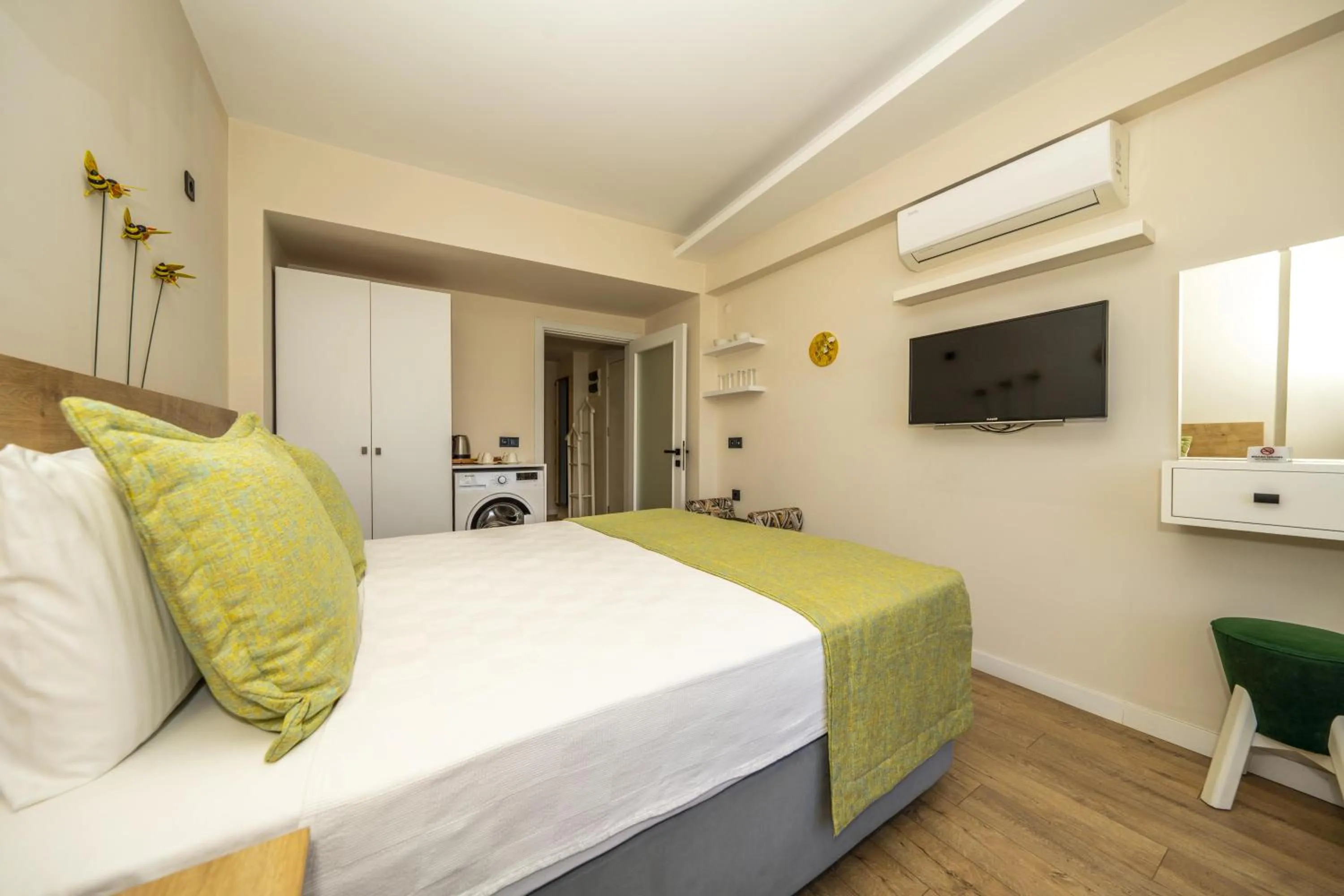 Bedroom, Bed in Ece Marina Suites