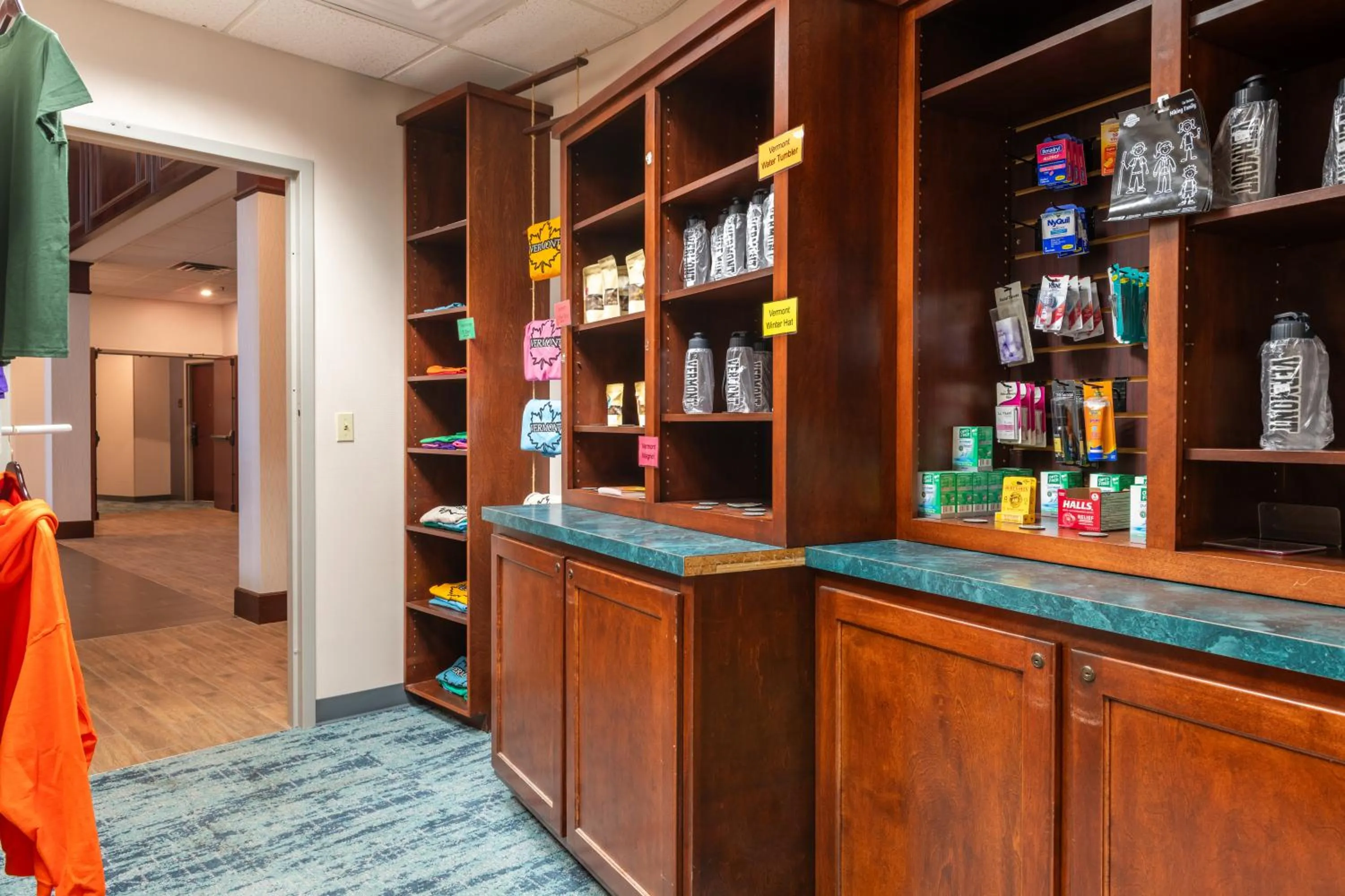 Supermarket/grocery shop in Comfort Inn & Suites Near Burke Mountain