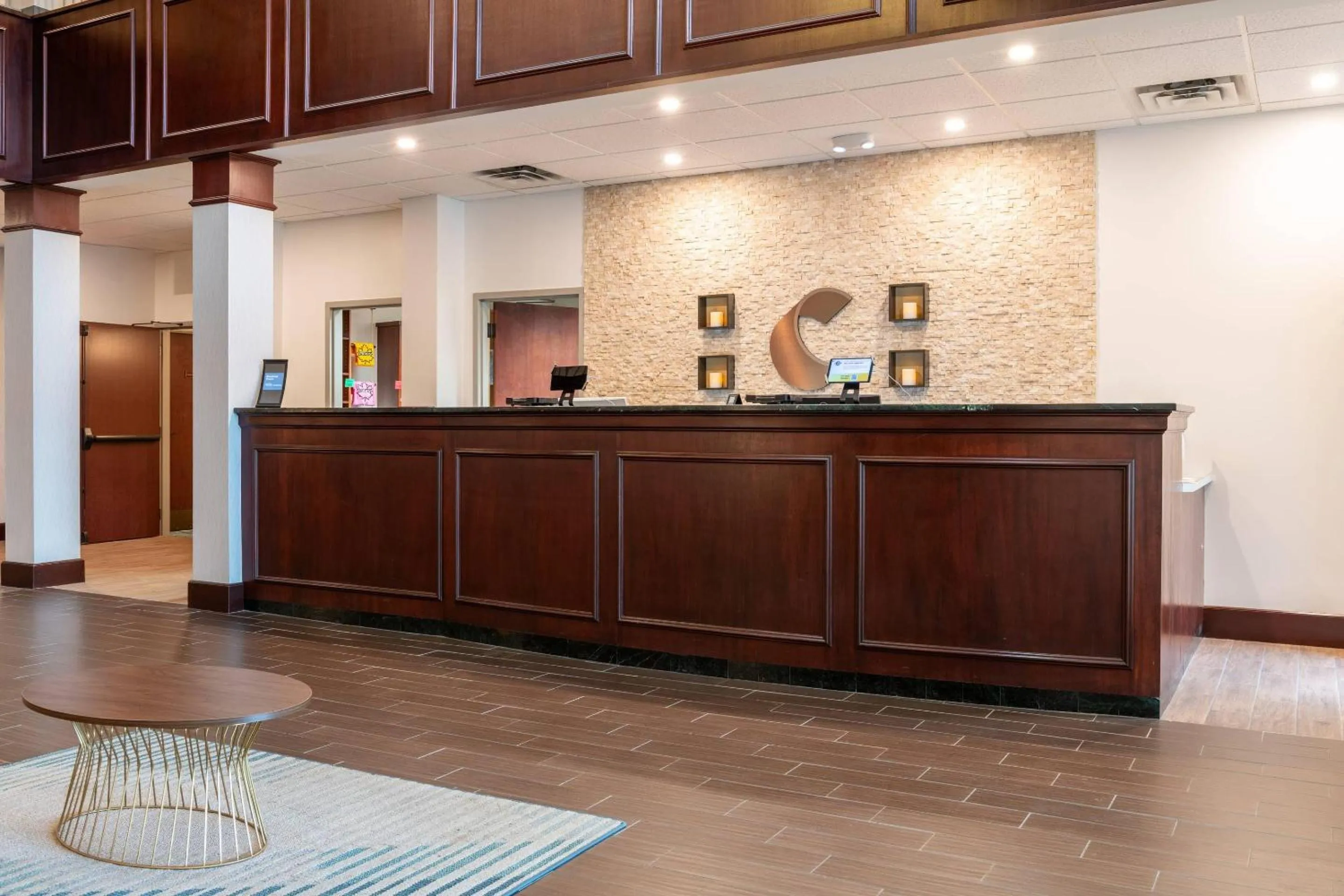 Lobby or reception in Comfort Inn & Suites Near Burke Mountain