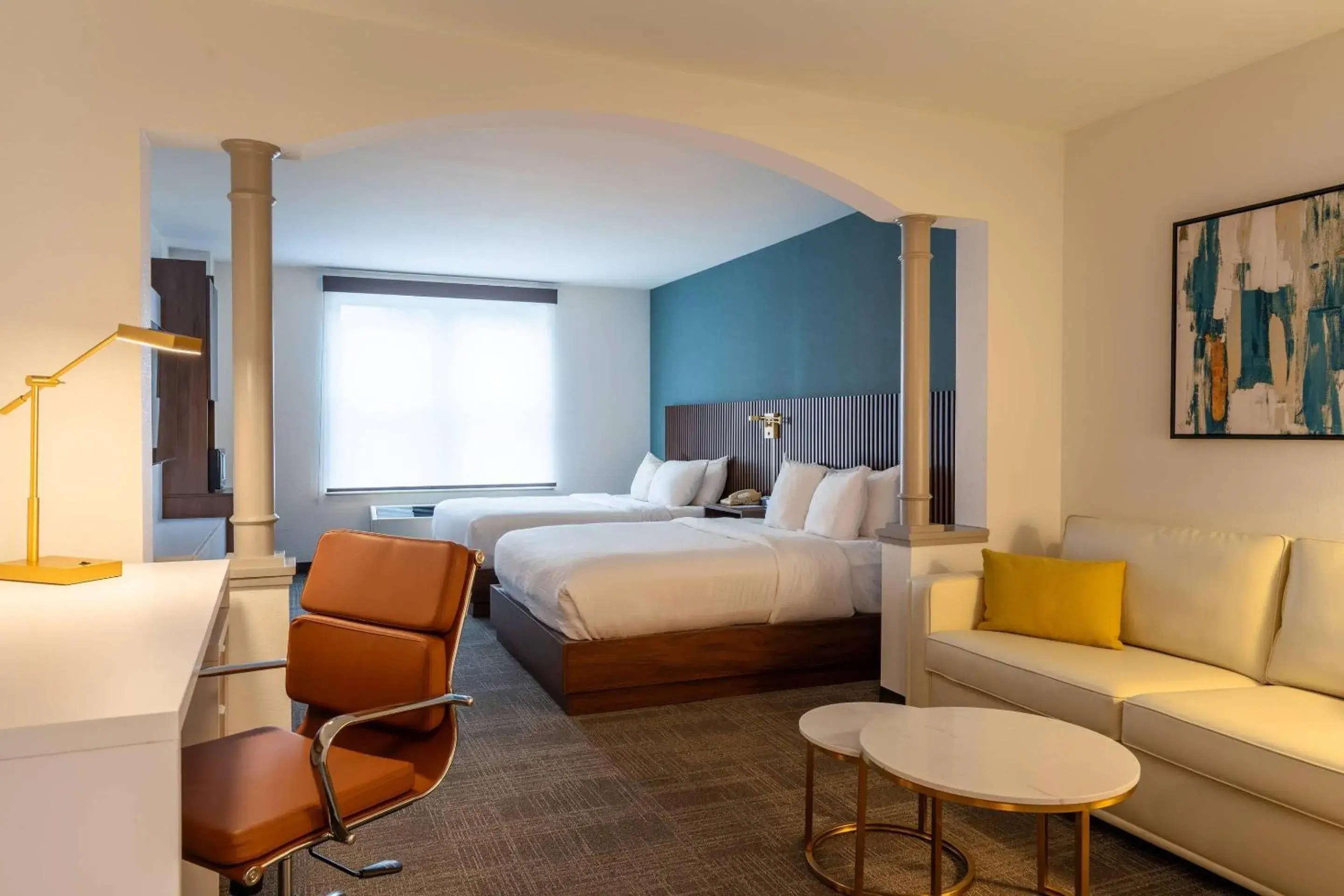 Bedroom, Bed in Comfort Inn & Suites Near Burke Mountain Bedroom, Bed in Comfort Inn & Suites Near Burke Mountain