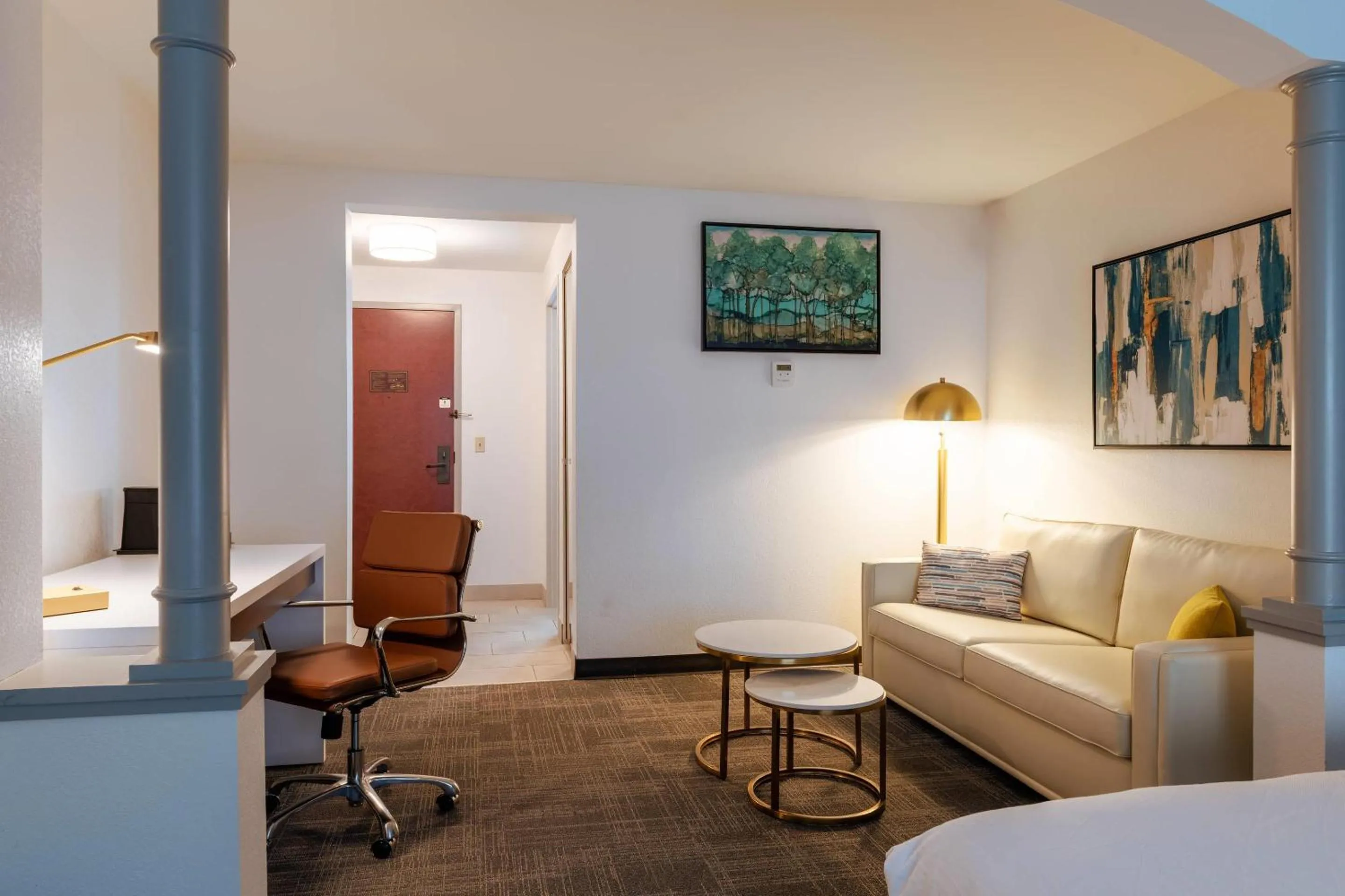 Bedroom, Bed in Comfort Inn & Suites Near Burke Mountain